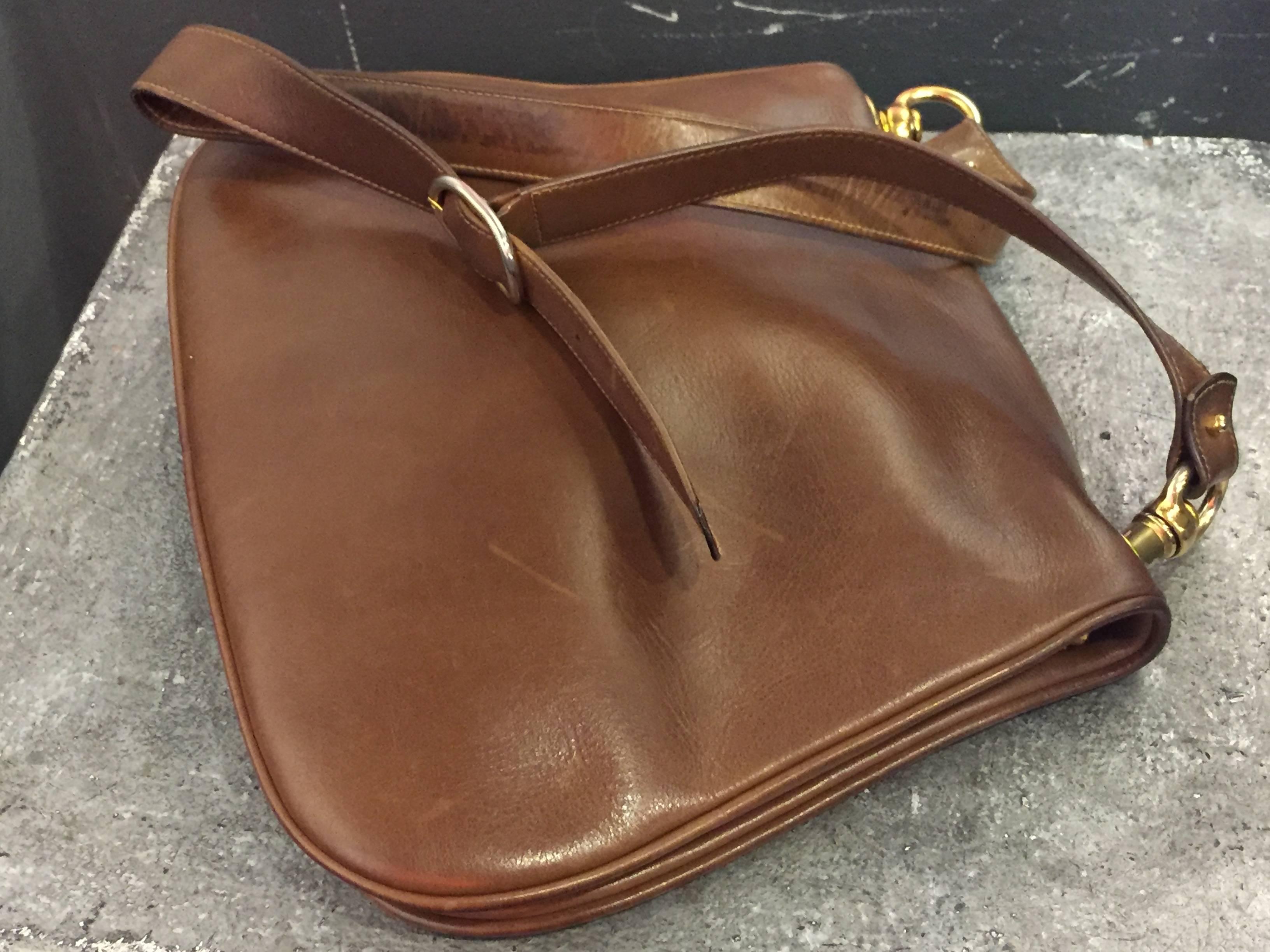 1970's Gucci Whisky Brown Leather Logo Purse  2