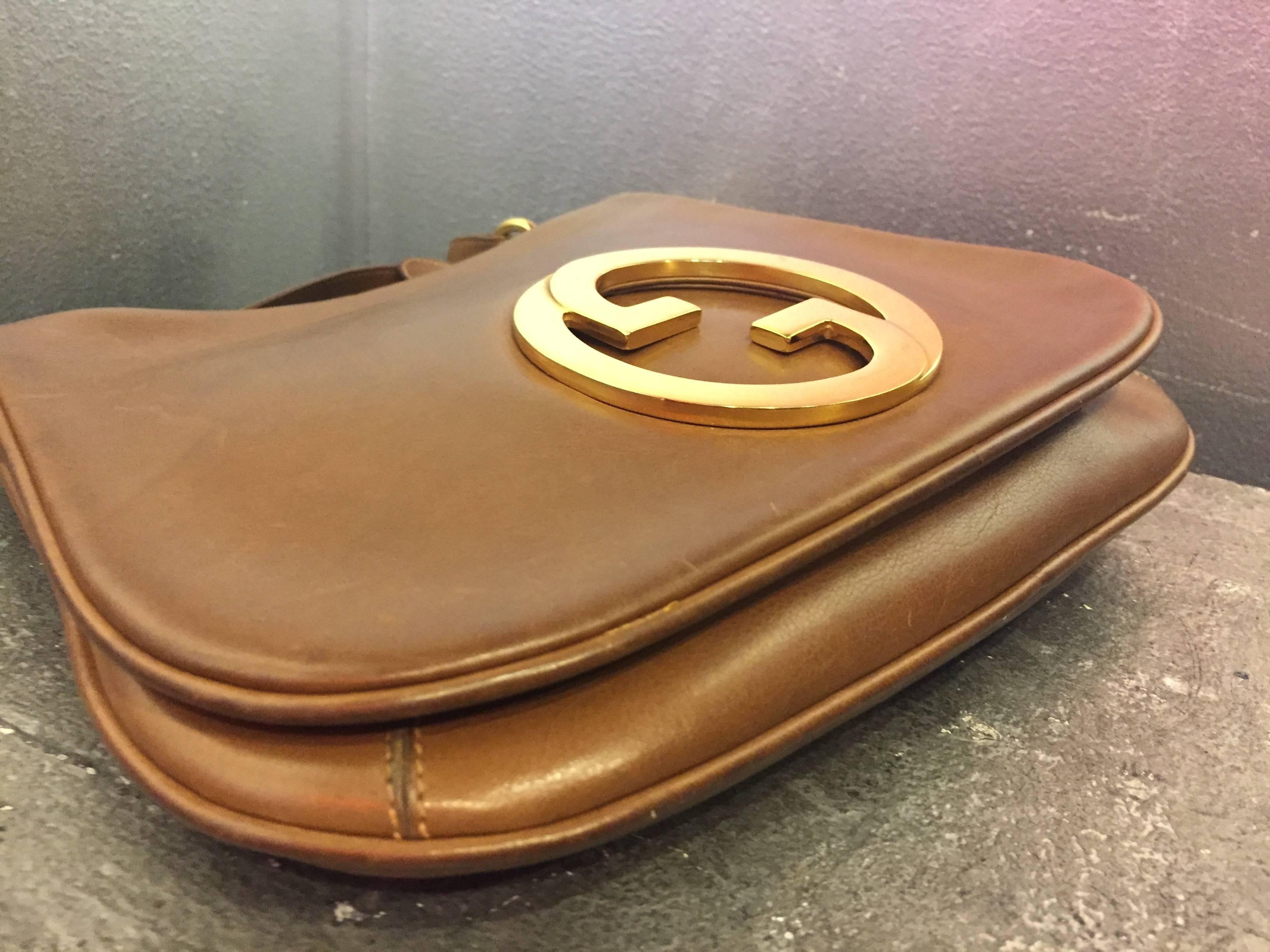 1970's Gucci Whisky Brown Leather Logo Purse  1