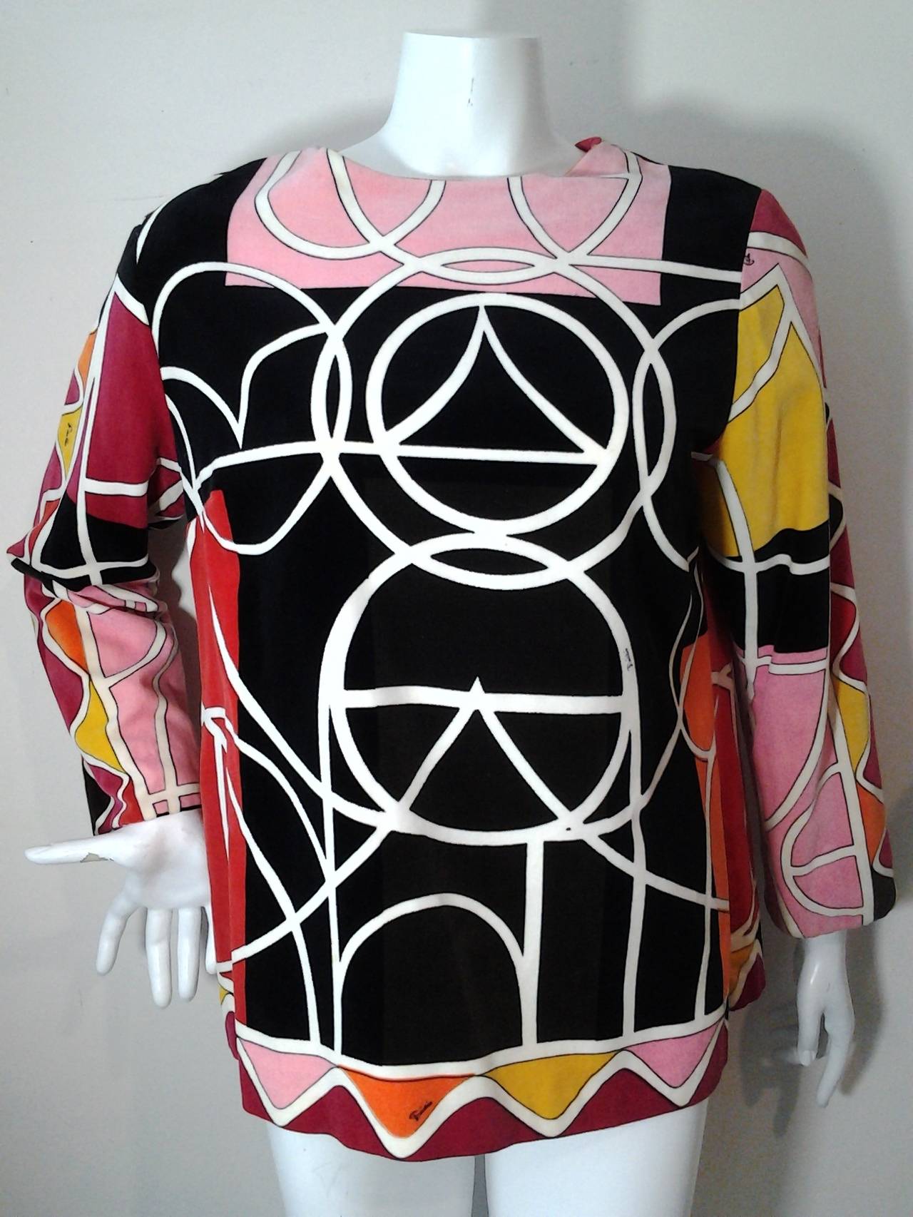 A fabulous, unusually patterned 1960s Emilio Pucci cotton velveteen tunic style top.  Boxy cut for ease of wear.   Marked an old-sizing system 16.