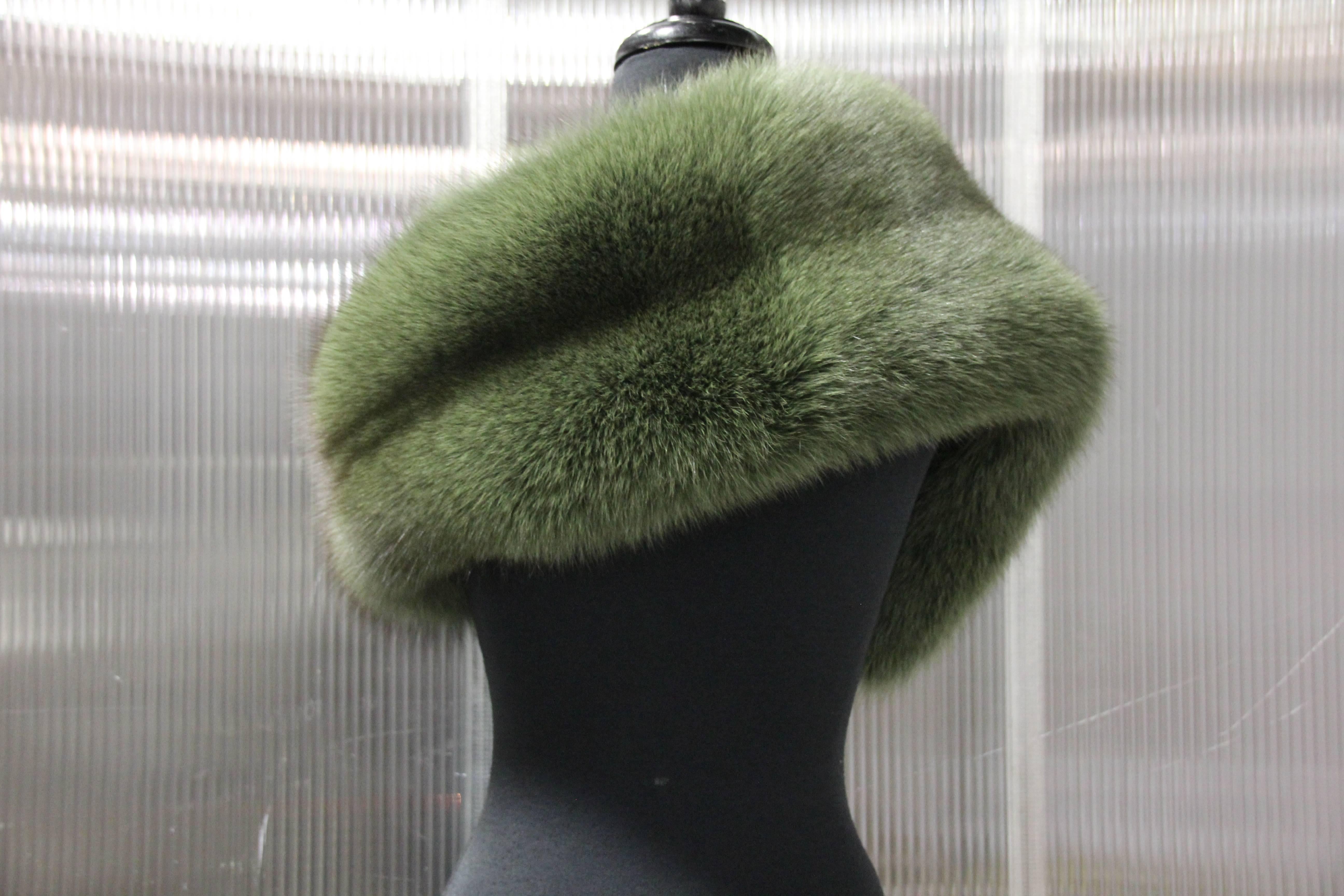 Black Moss Green Fox Fur Fling Stole, 1970s 