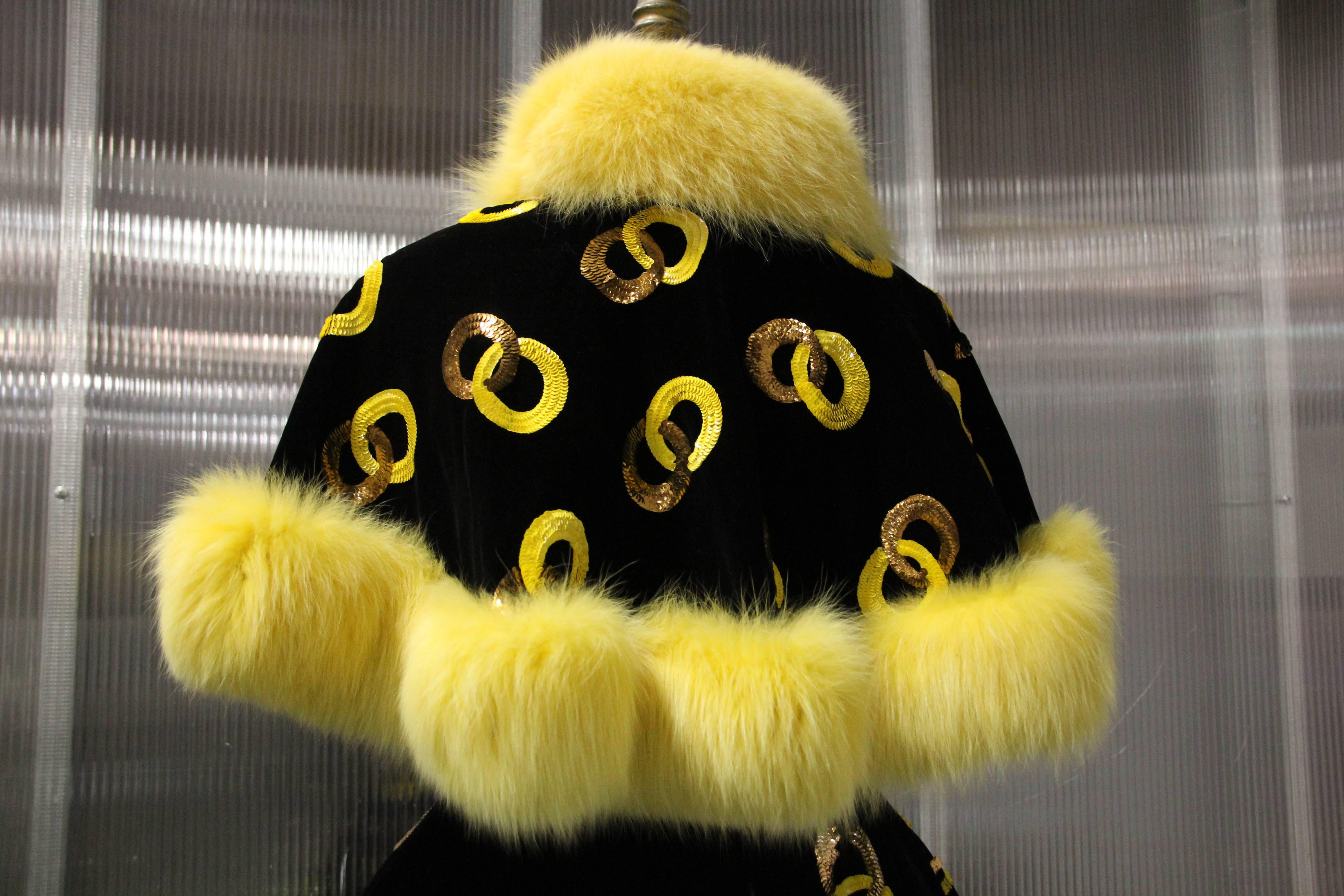 Black 1960s Ice Follies Costume - Velvet Circle Skirt and Caplet Trimmed in Lemon Fox  For Sale