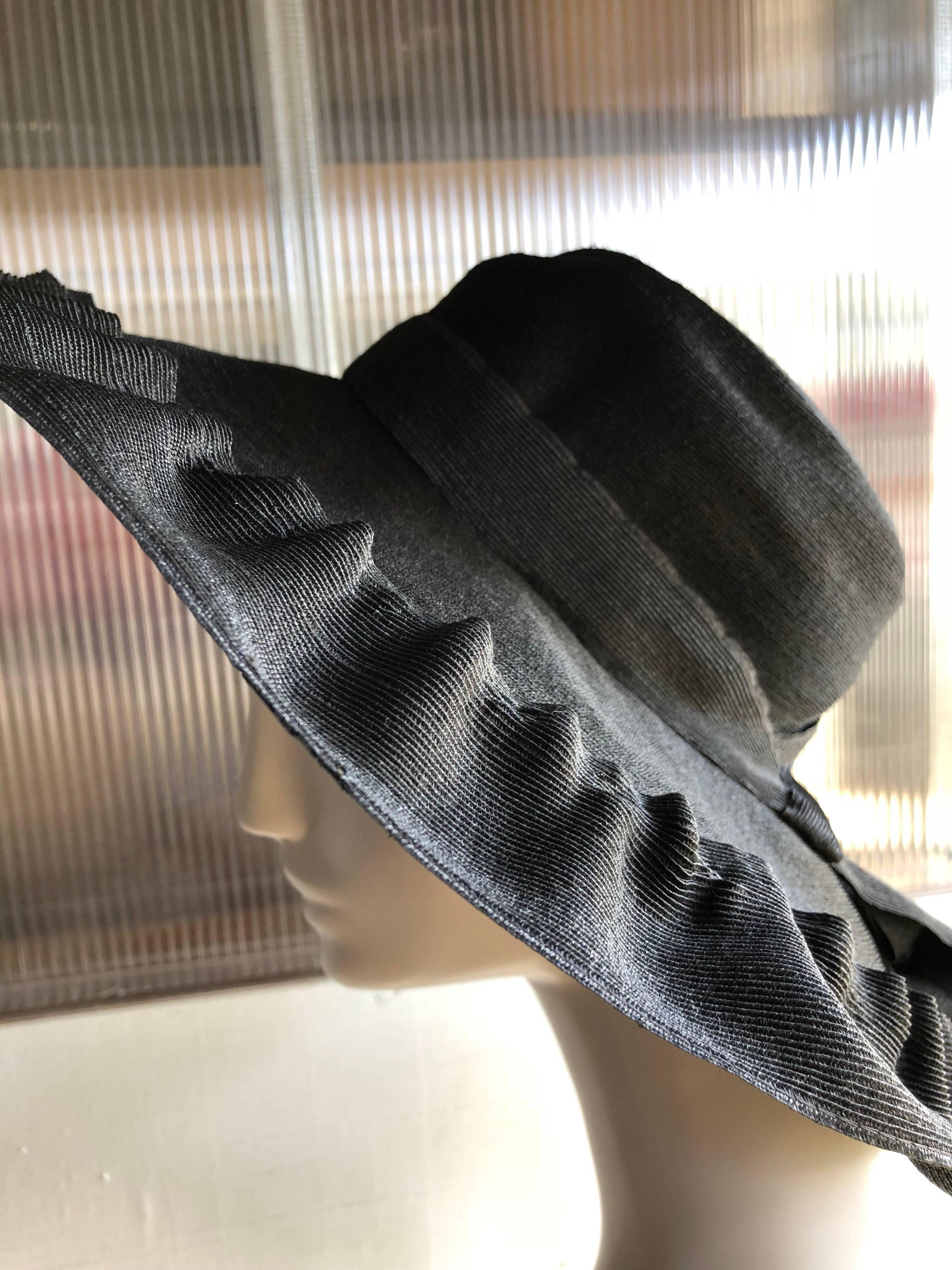 Irina Roublon Large Dramatic Black Straw Hat With Ruffled Straw Brim, 1940s  2