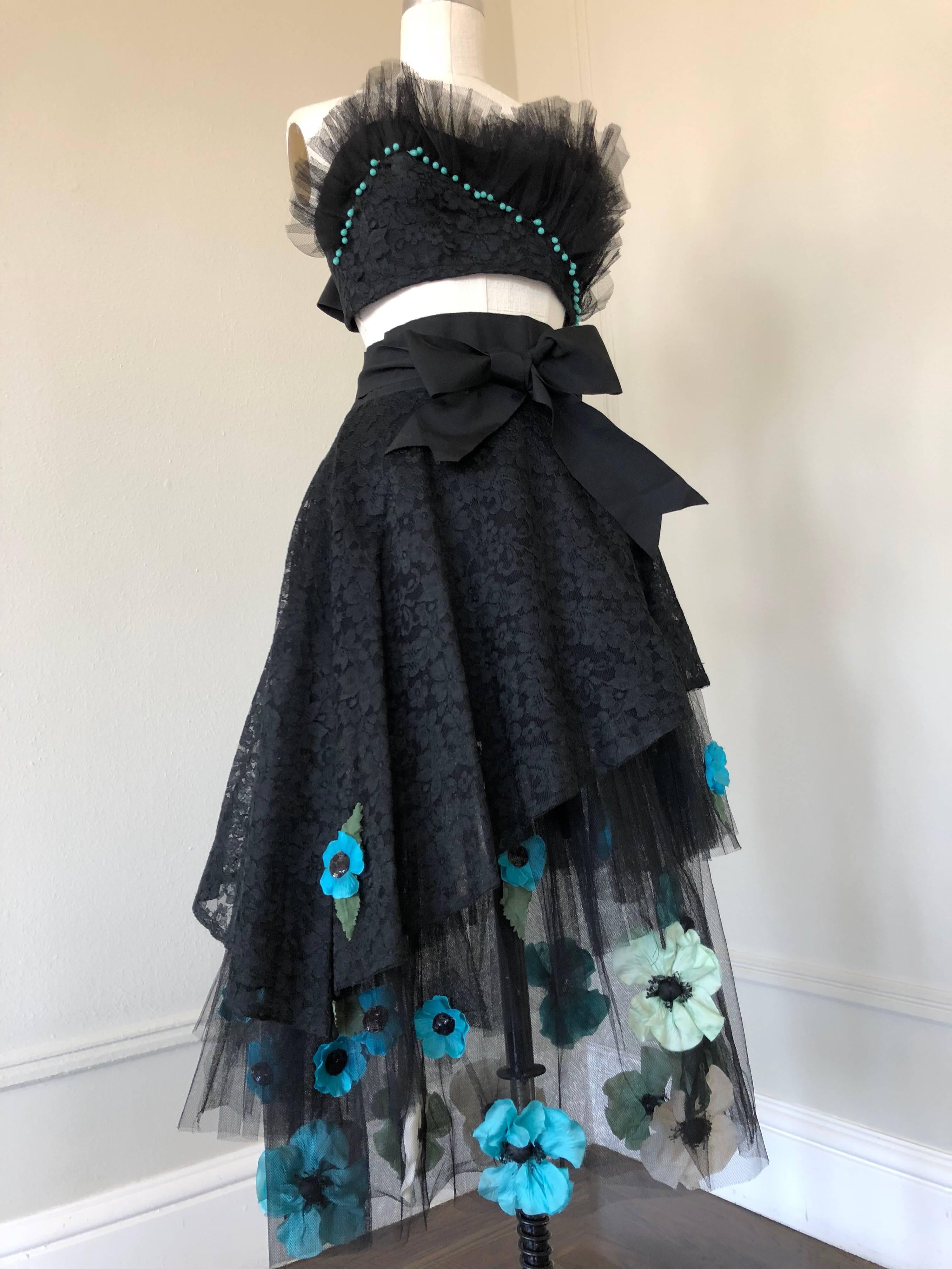 1950s Black Lace & Tulle Skirt Ensemble W/ Colorful Silk Flower Applique  In Excellent Condition For Sale In Gresham, OR