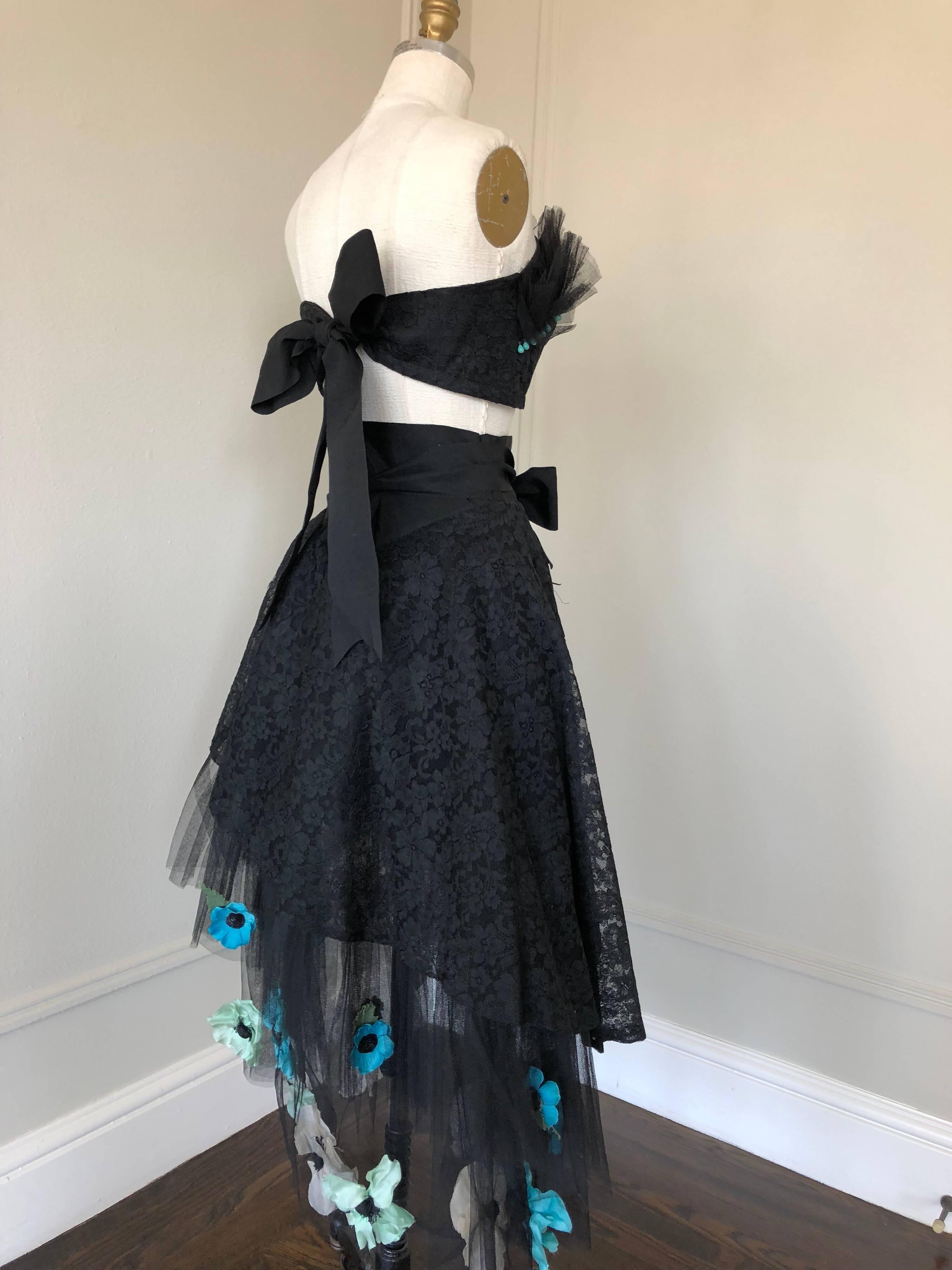1950s Black Lace & Tulle Skirt Ensemble W/ Colorful Silk Flower Applique  For Sale 2