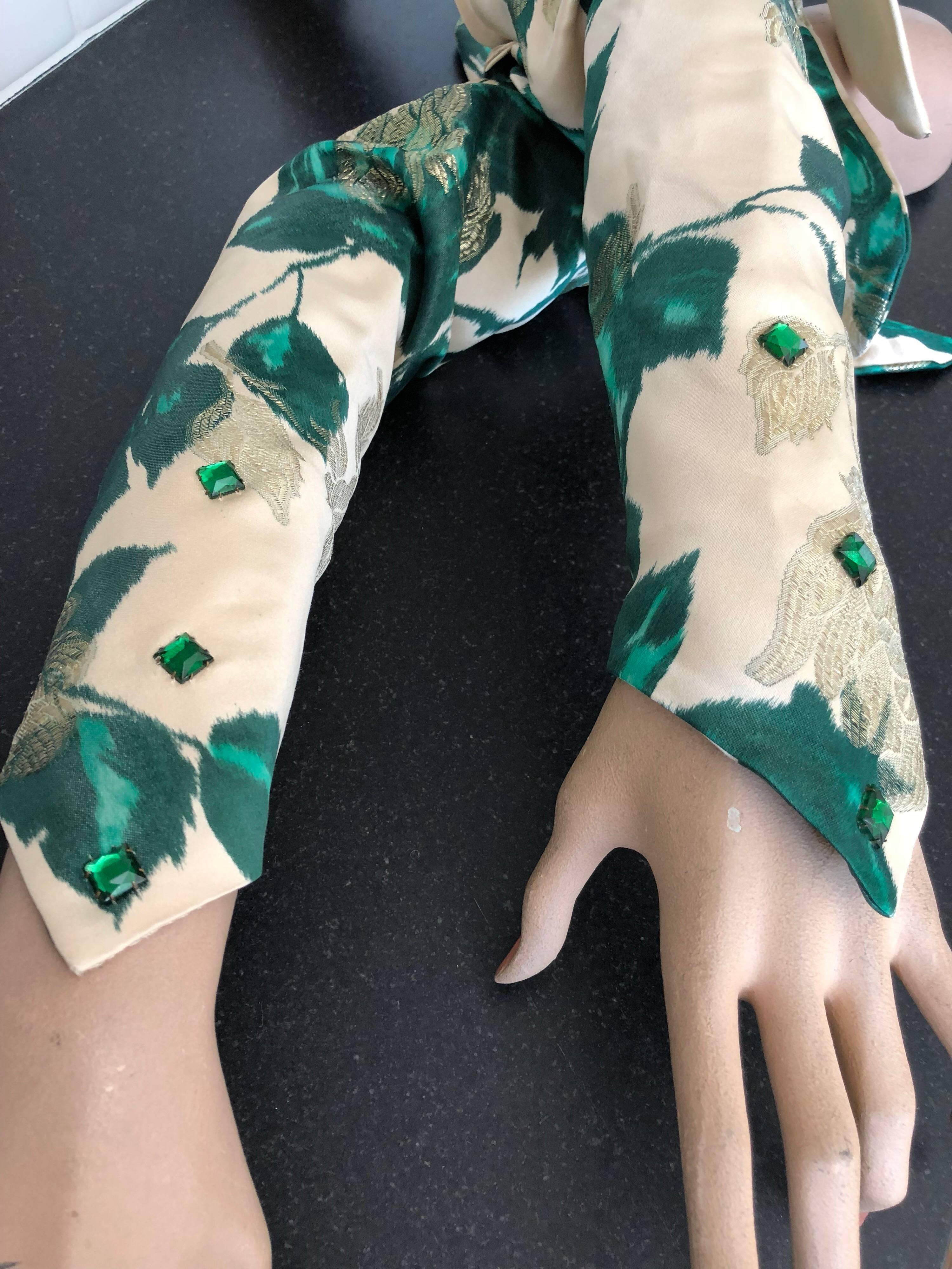 1950s Elegant Spring Floral Silk Brocade Gauntlets W/ Decorative Tie & Button 2