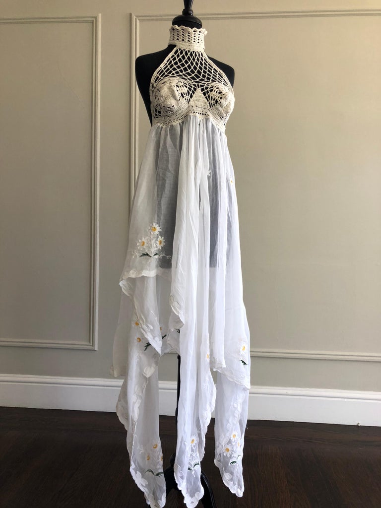 1970s-Style Crochet Halter Dress W/ Daisy Embroidered Linen Handkerchief Hem