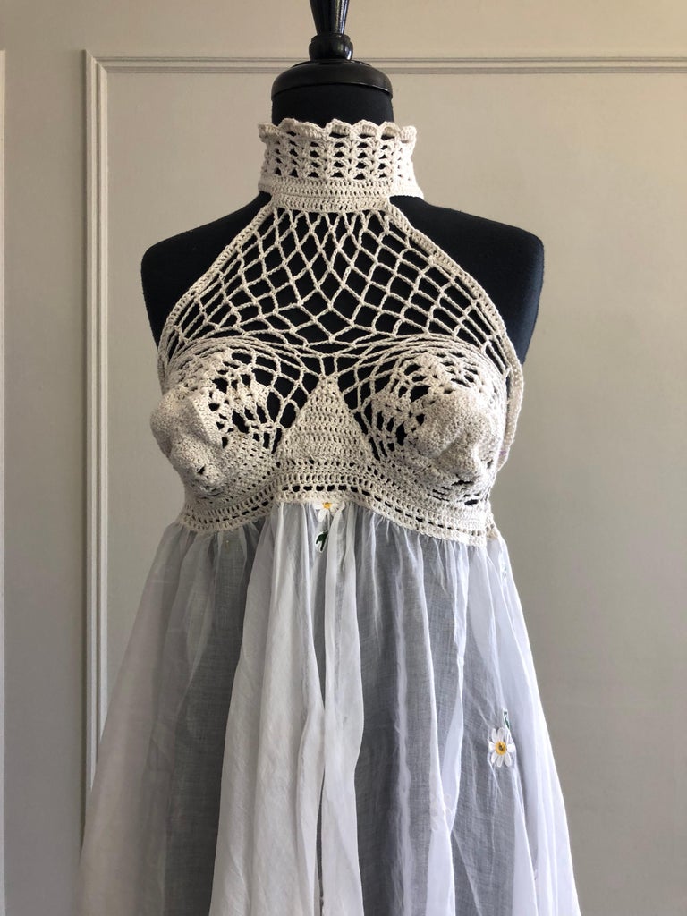 1970s-style Crochet Halter Dress w/ Daisy Embroidered Linen Handkerchief Hem