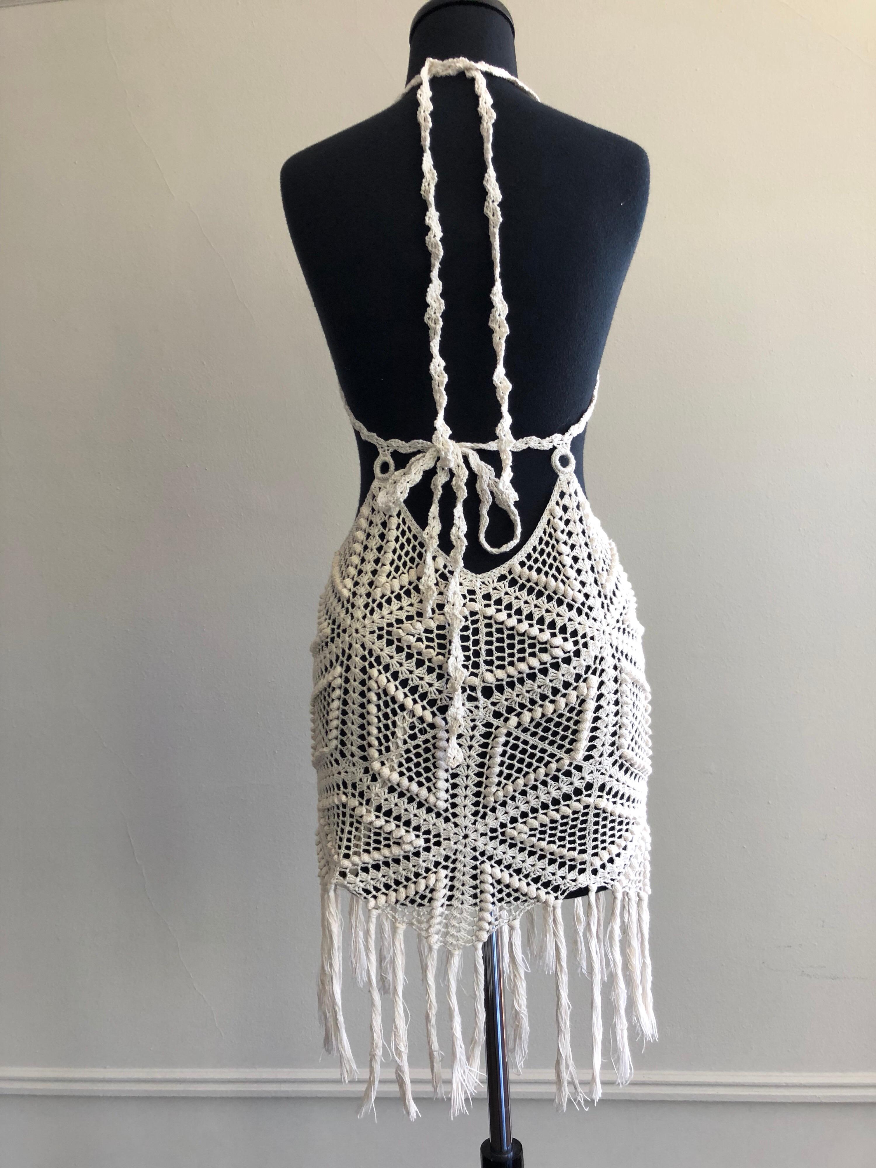 1970s Summer Of Love Cotton Crochet Halter Summer Dress W/ Tie Back  In Excellent Condition In Gresham, OR