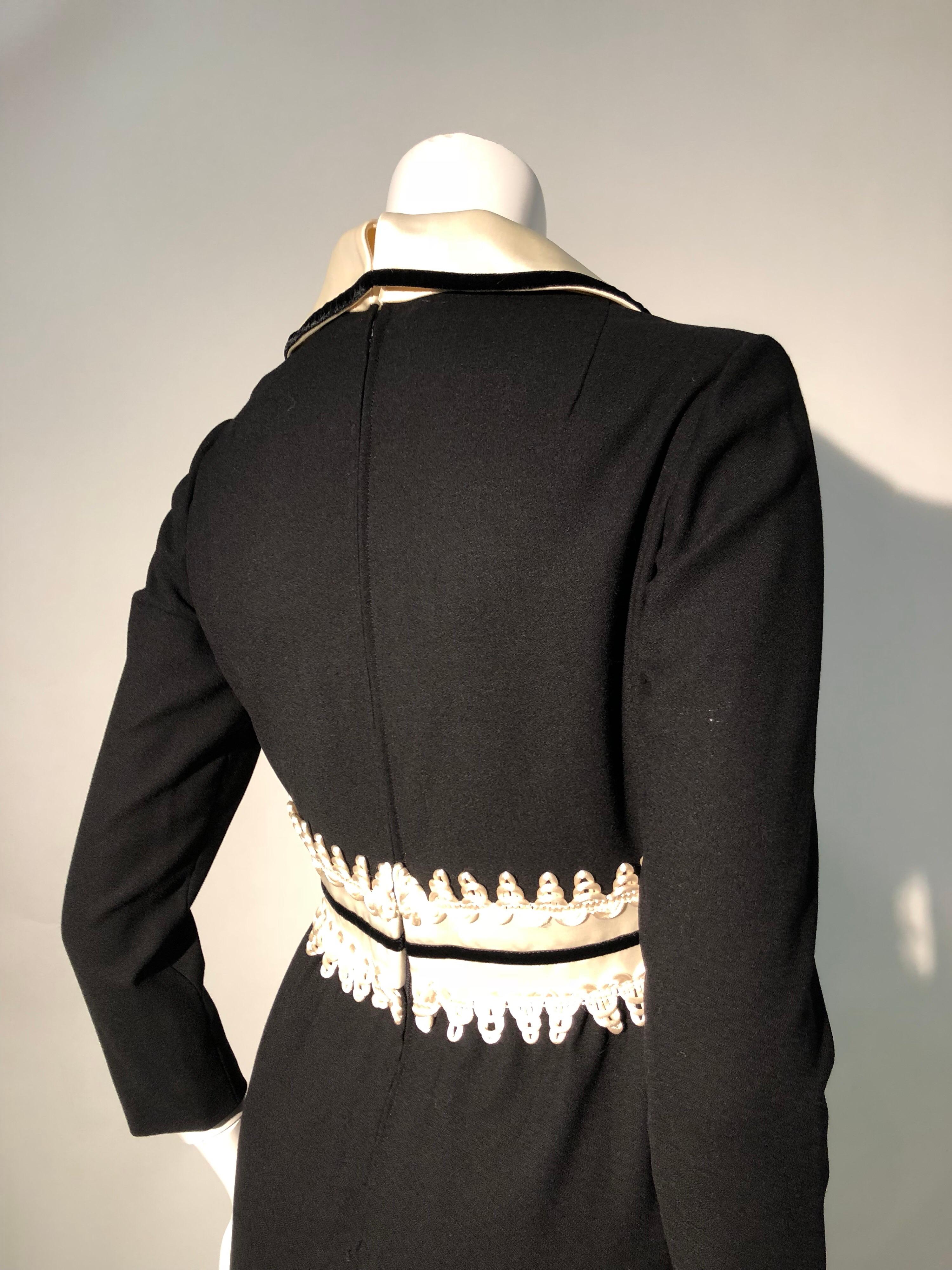 1960s Oscar de La Renta Black Crepe Mini Dress W/ White Inset Waist & Neckline 3