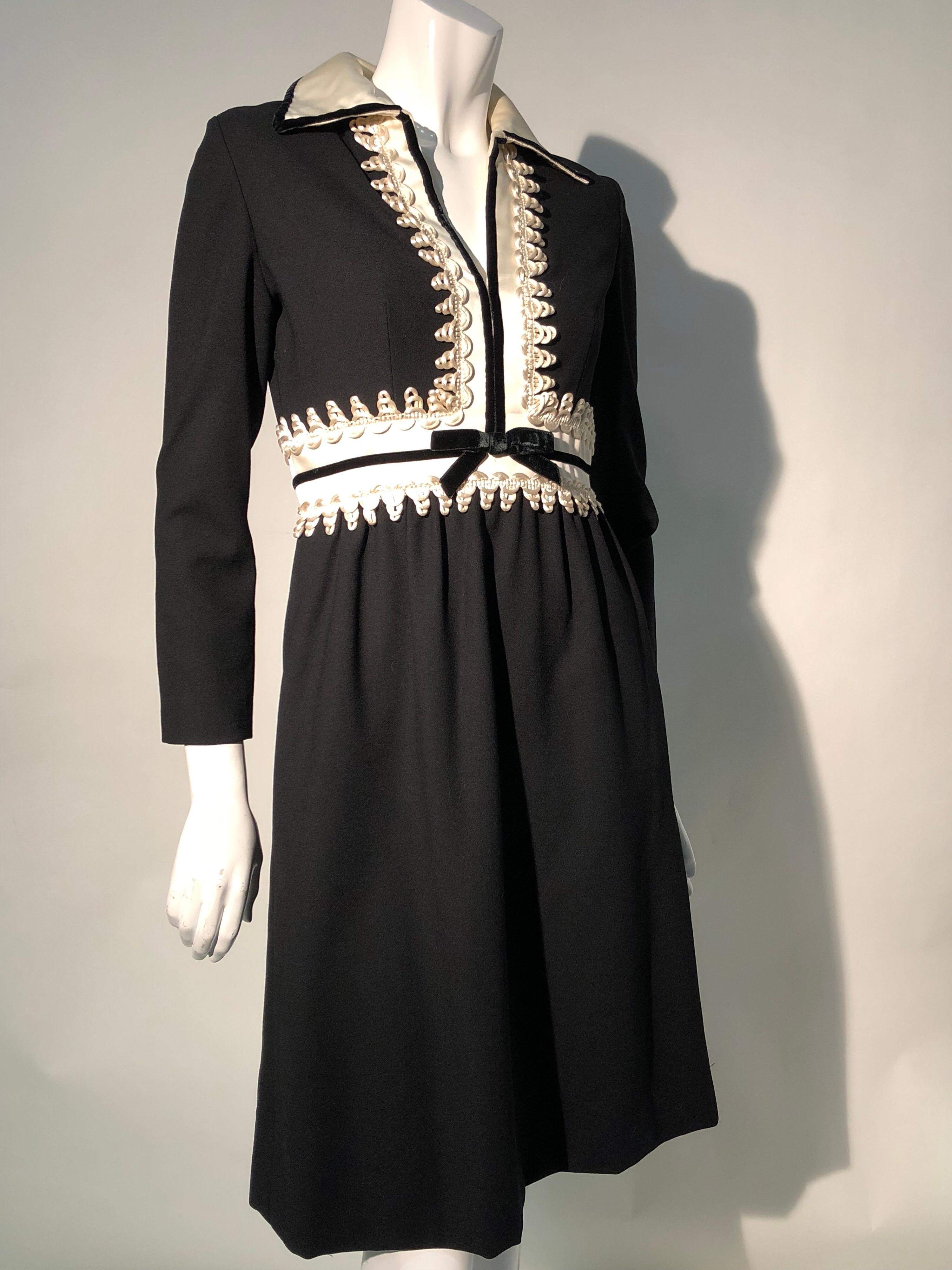 1960s Oscar de La Renta Black Crepe Mini Dress W/ White Inset Waist & Neckline 4