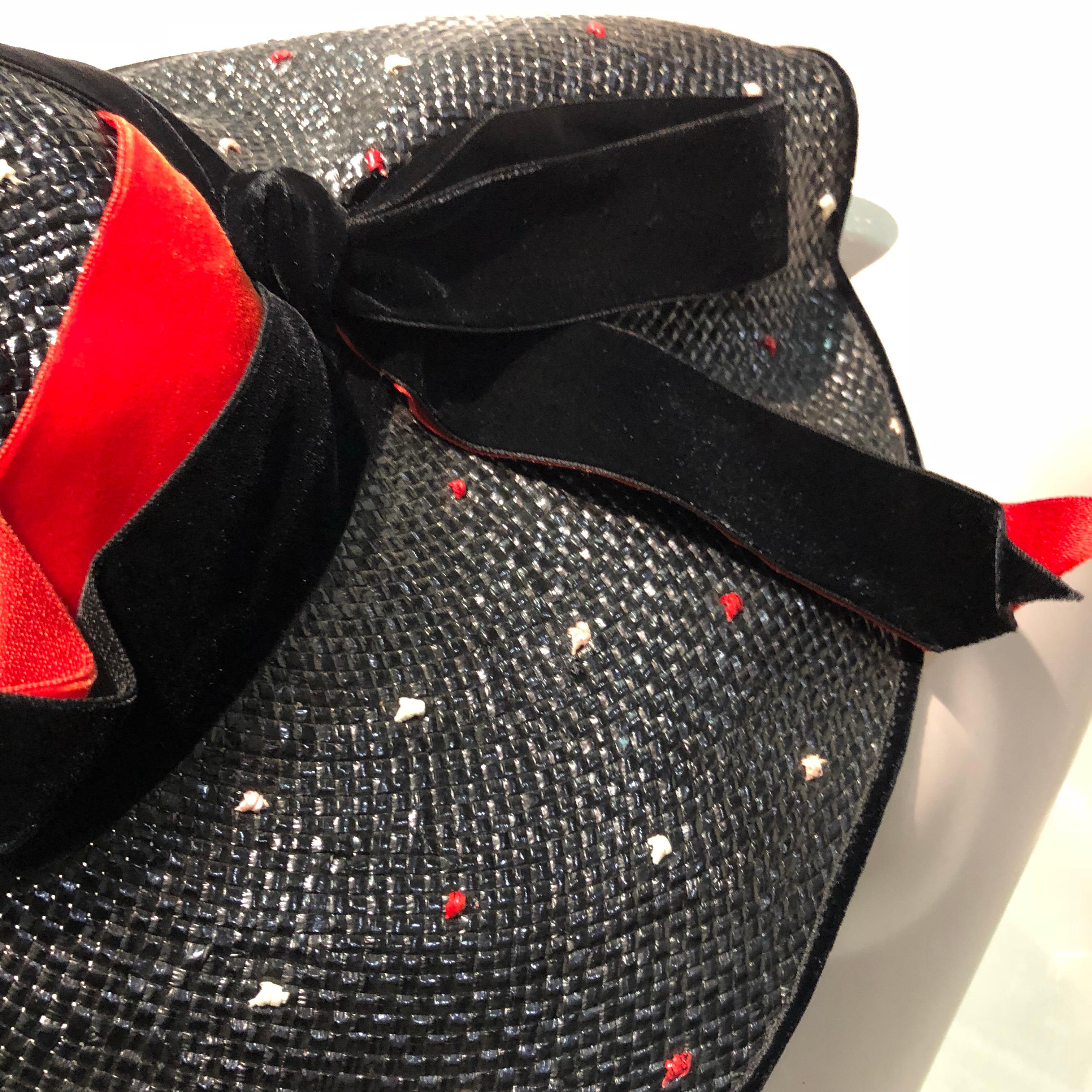 1950s Casper Davis Black Straw Wide Brimmed Hat W/ Red & Black Velvet Ribbons For Sale 3