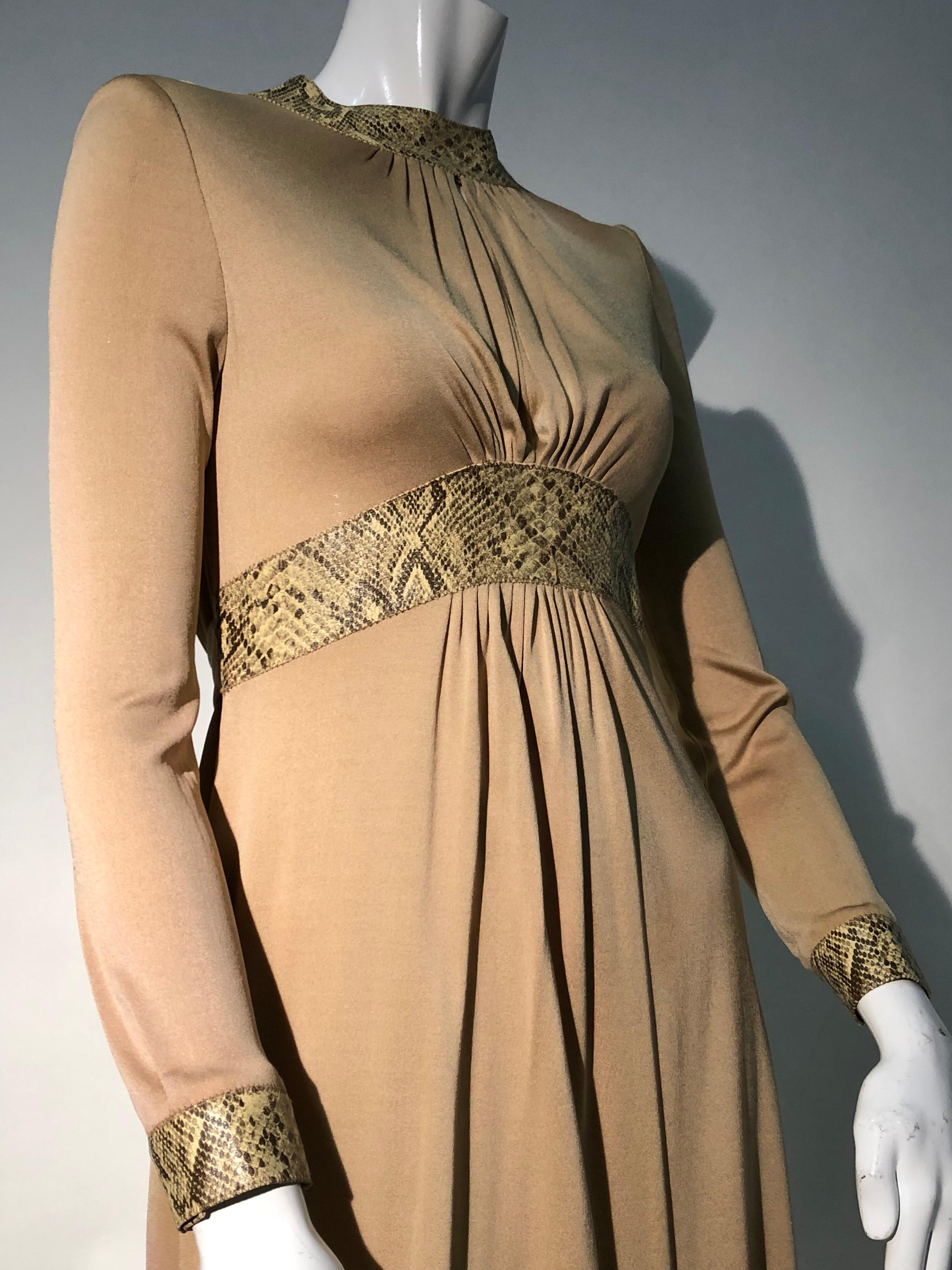 1970s Jayna Tobacco Rayon Matte Jersey Dress W/ Snakeskin Band Trim In Excellent Condition In Gresham, OR