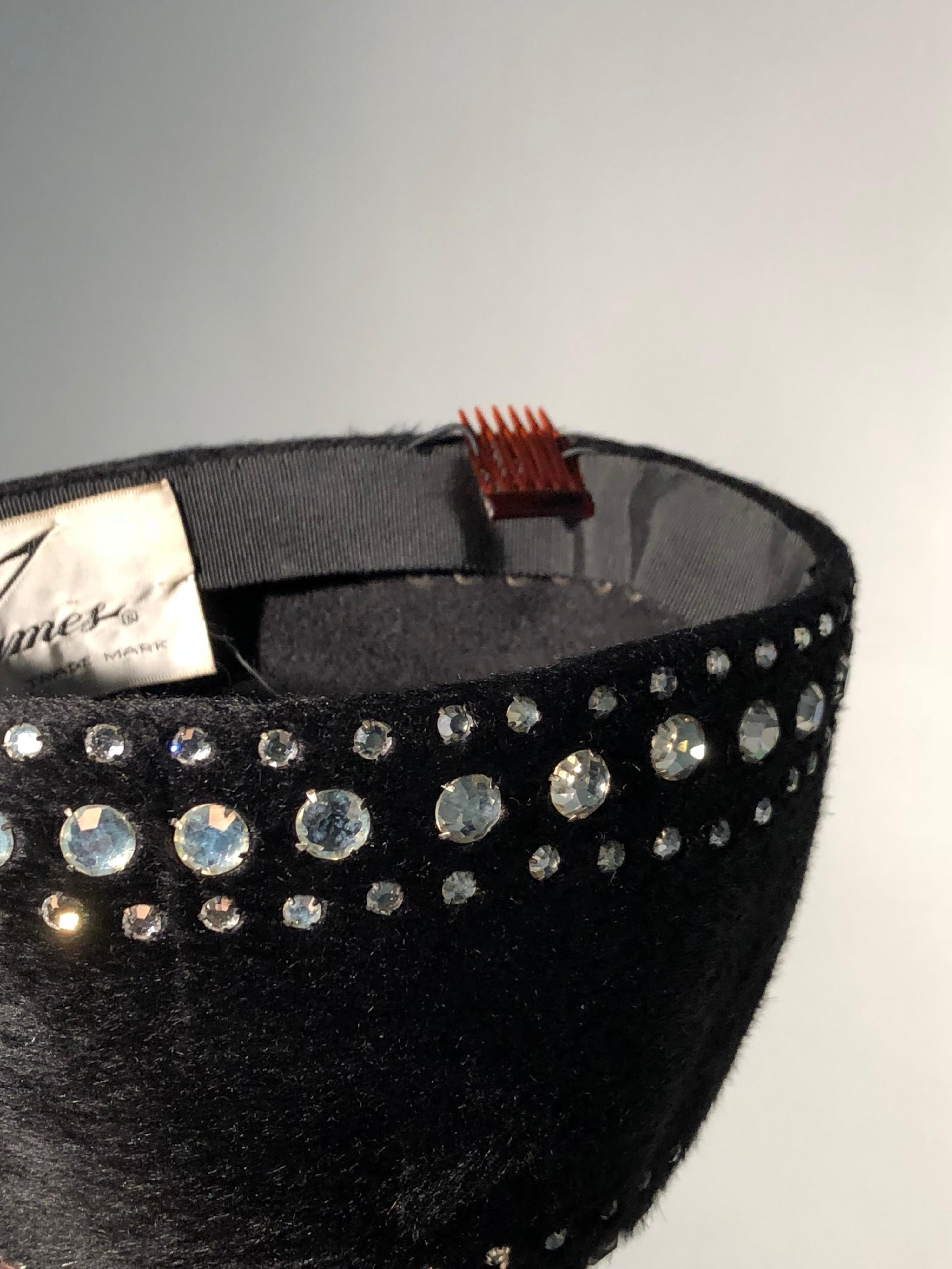 1960s Leslie James Black Felt Mod Hat W/ Rhinestone Embellishments For Sale 3