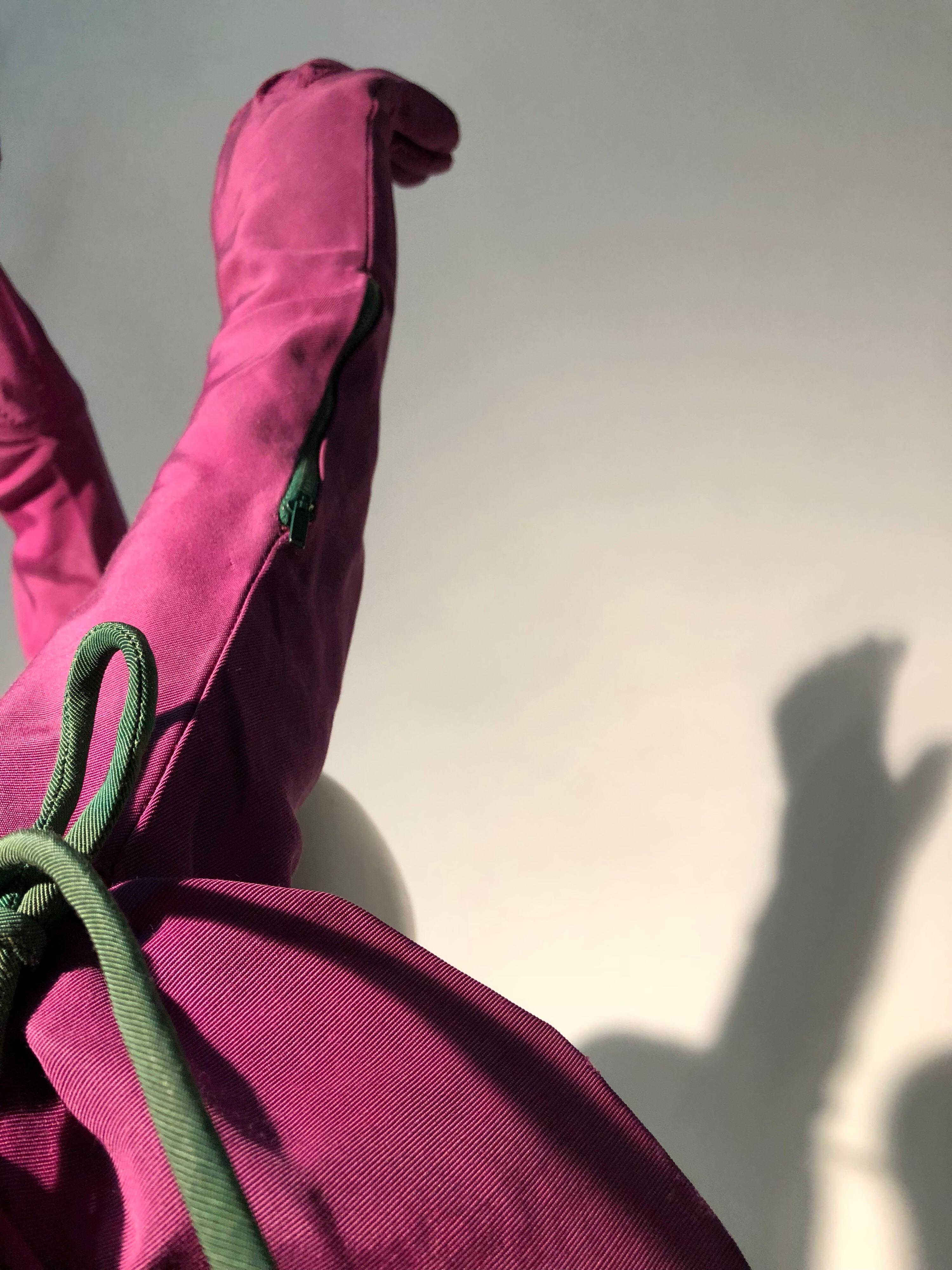 Pink Rare 1940s Sally Victor Fuchsia & Green Hat & Opera Glove Ensemble For Sale