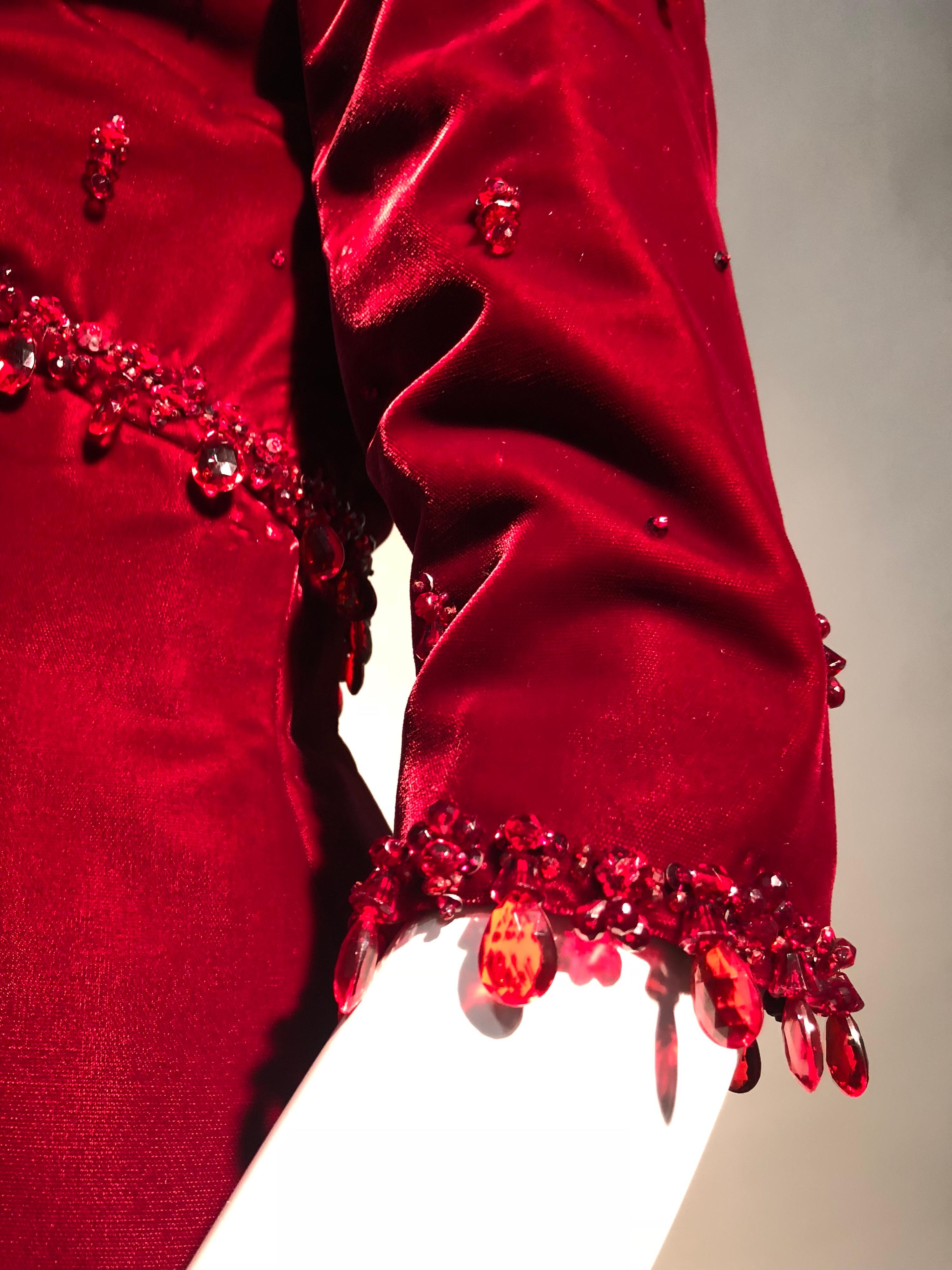Women's 1960s Nina Ricci Couture Ruby Velvet Gown & Cape Ensemble W/ Heavy Bead Trim  For Sale