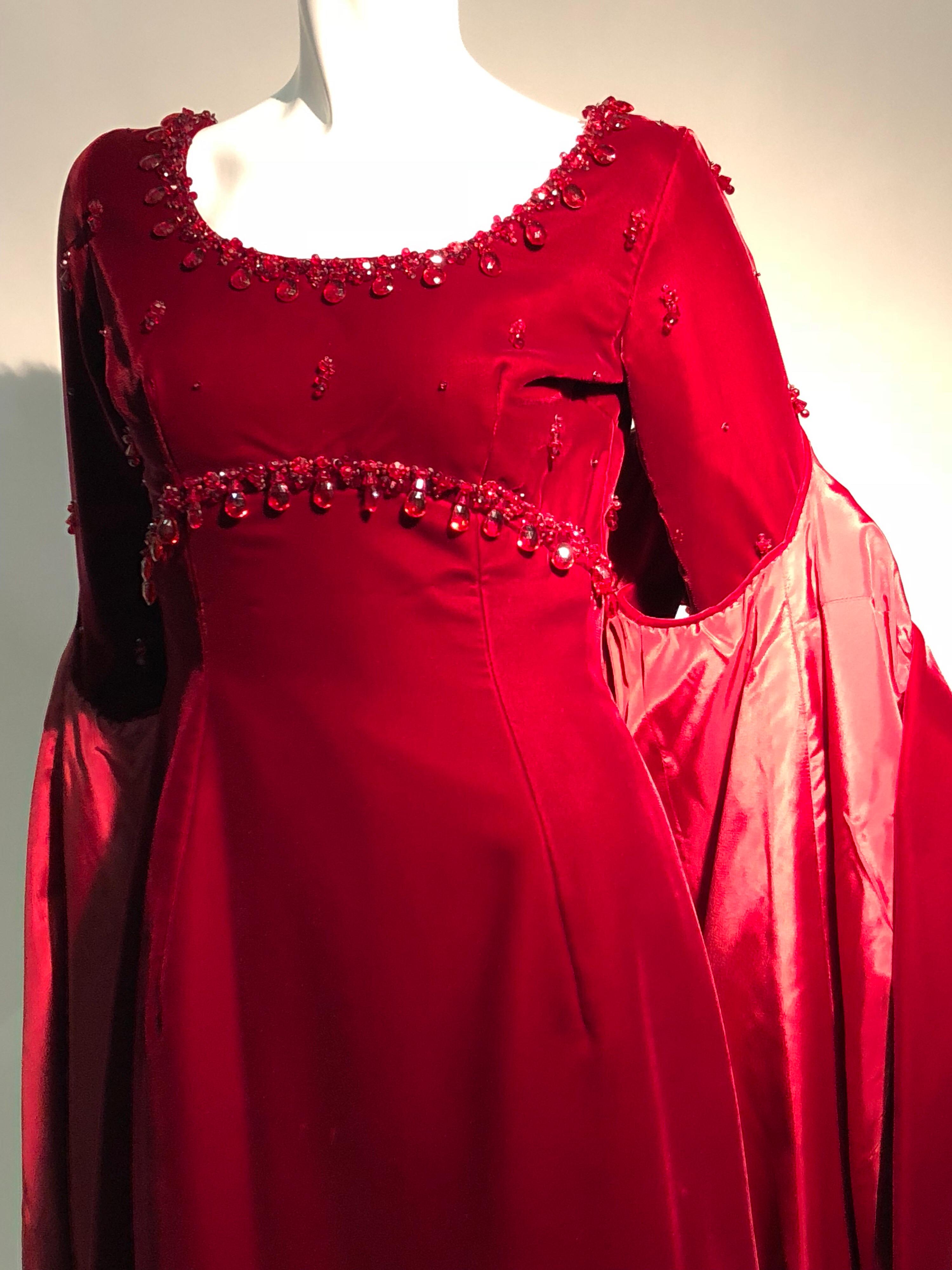 1960s Nina Ricci Couture Ruby Velvet Gown & Cape Ensemble W/ Heavy Bead Trim  For Sale 4