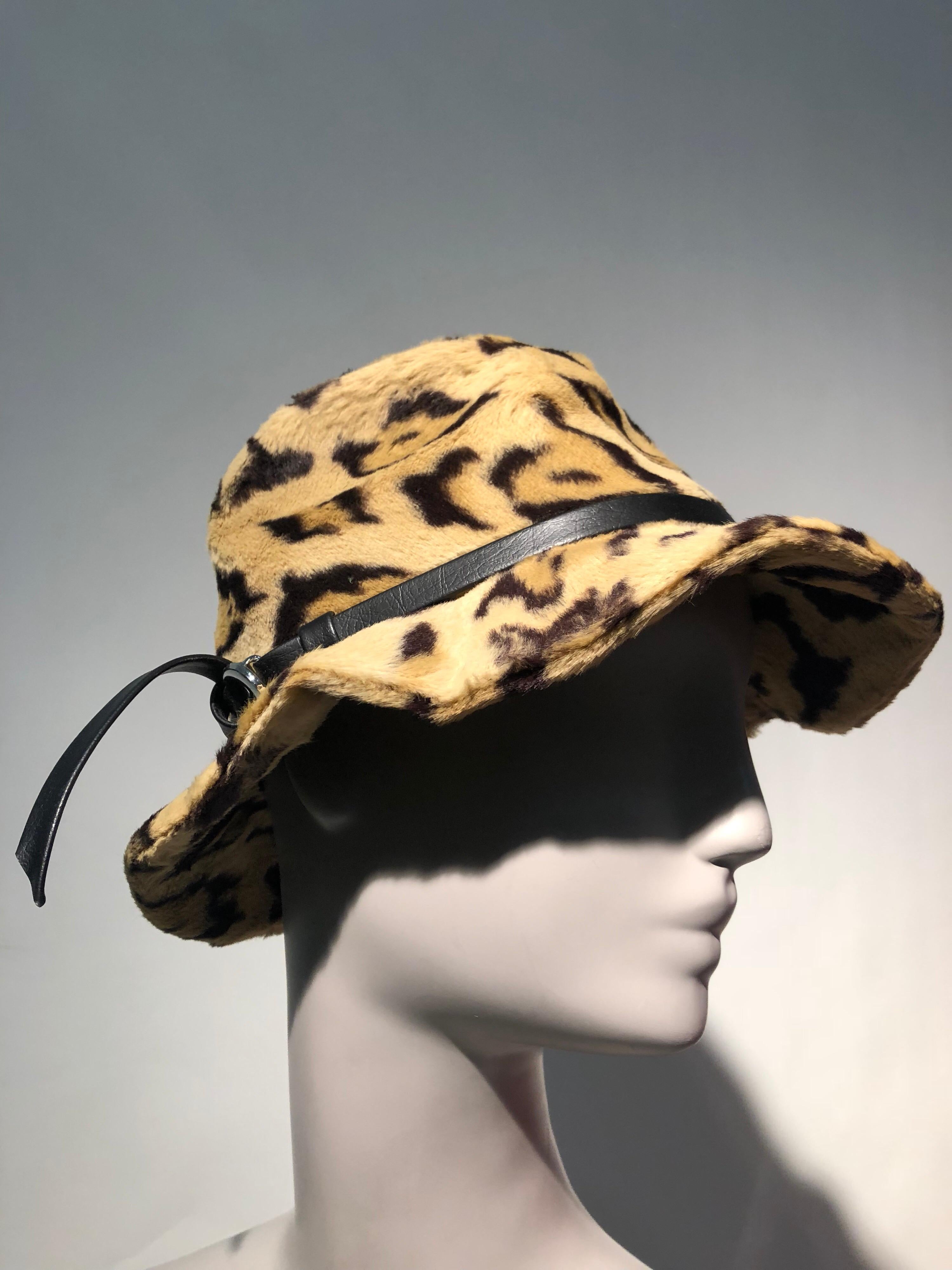 Women's or Men's 1960s Adolfo Réalités Leopard Print Faux Fur Fedora W/ Buckled Band For Sale