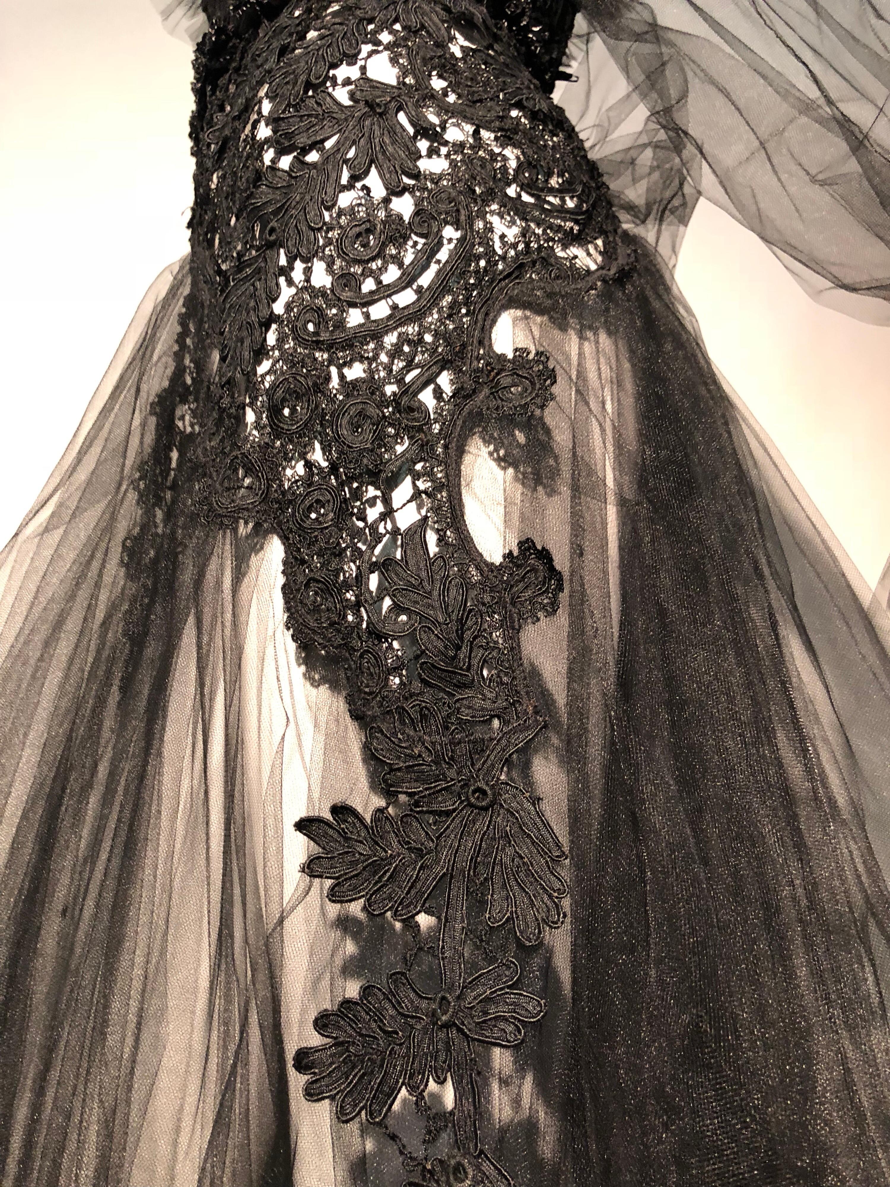 Torso Creations Victorian Black Lace High Collar & Black Tulle Goth Gown W/ Sash For Sale 3