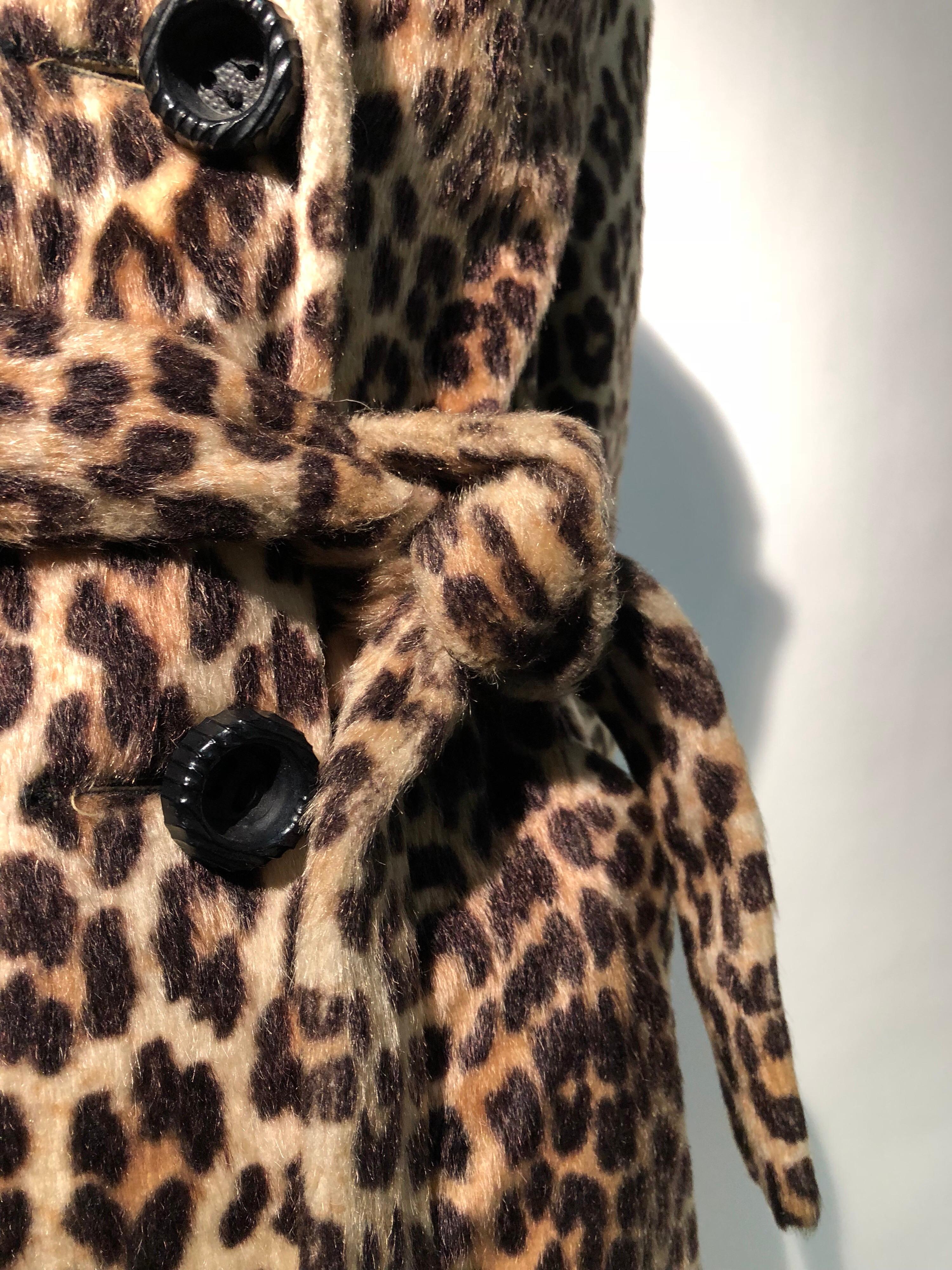 1960s Faux Leopard Fur Trench Coat W/ Original Belt By Somali  For Sale 4