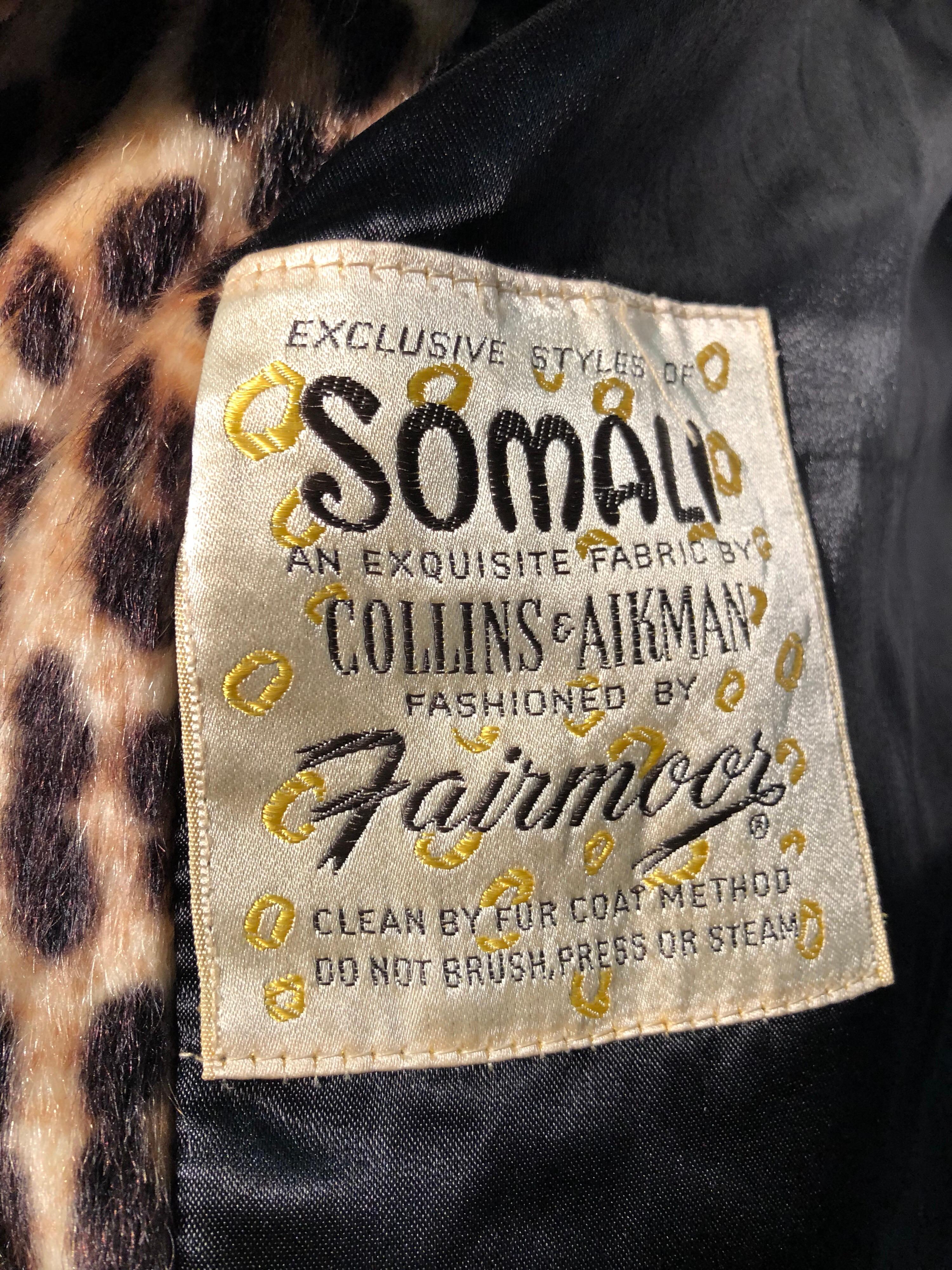 Trench-coat en fausse fourrure léopard des années 1960 avec ceinture d'origine par Somali  en vente 7
