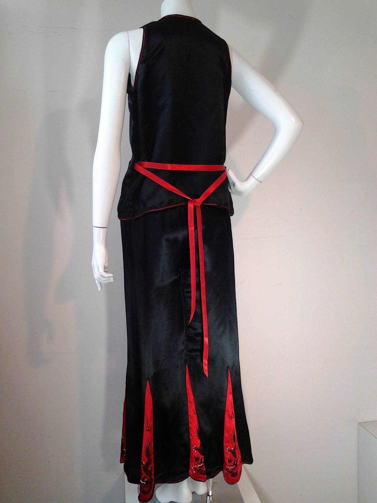 A wonderful 1930s red and black silk satin 