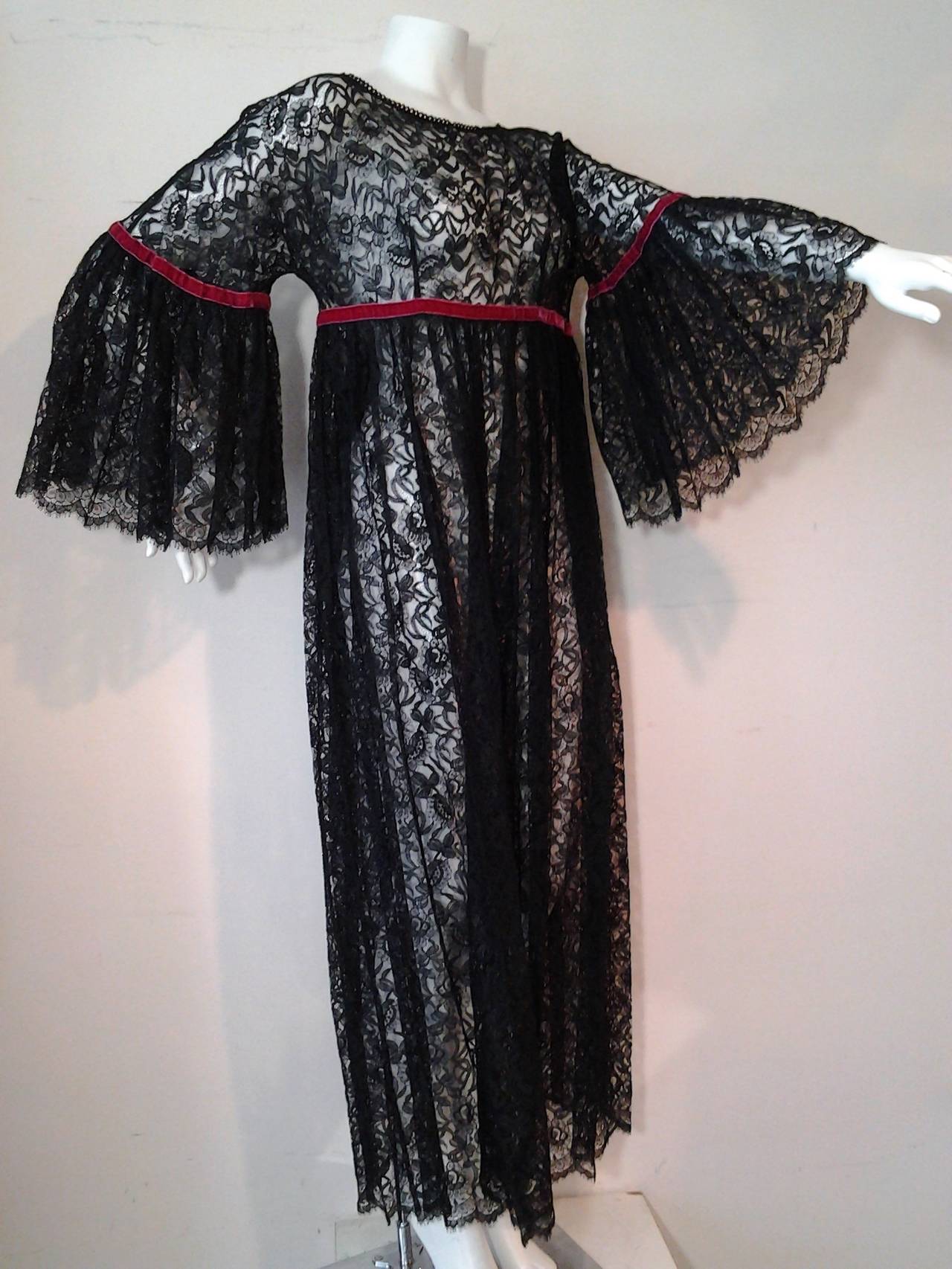 1960s Black Lace Baby Doll Robe with Velvet Ribbon Trim 2