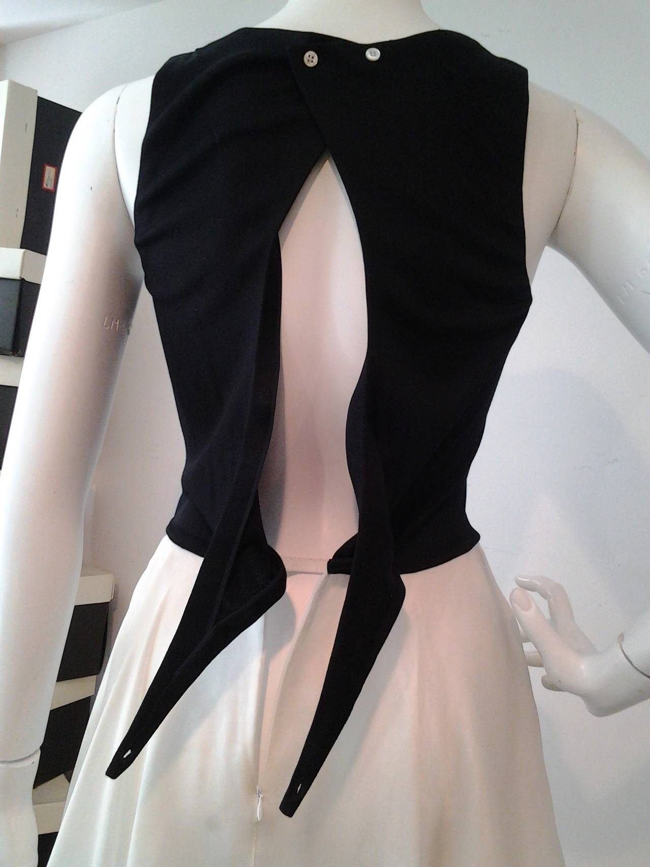 1990s Geoffrey Beene Black and White Organza and Jersey Gown In Excellent Condition In Gresham, OR