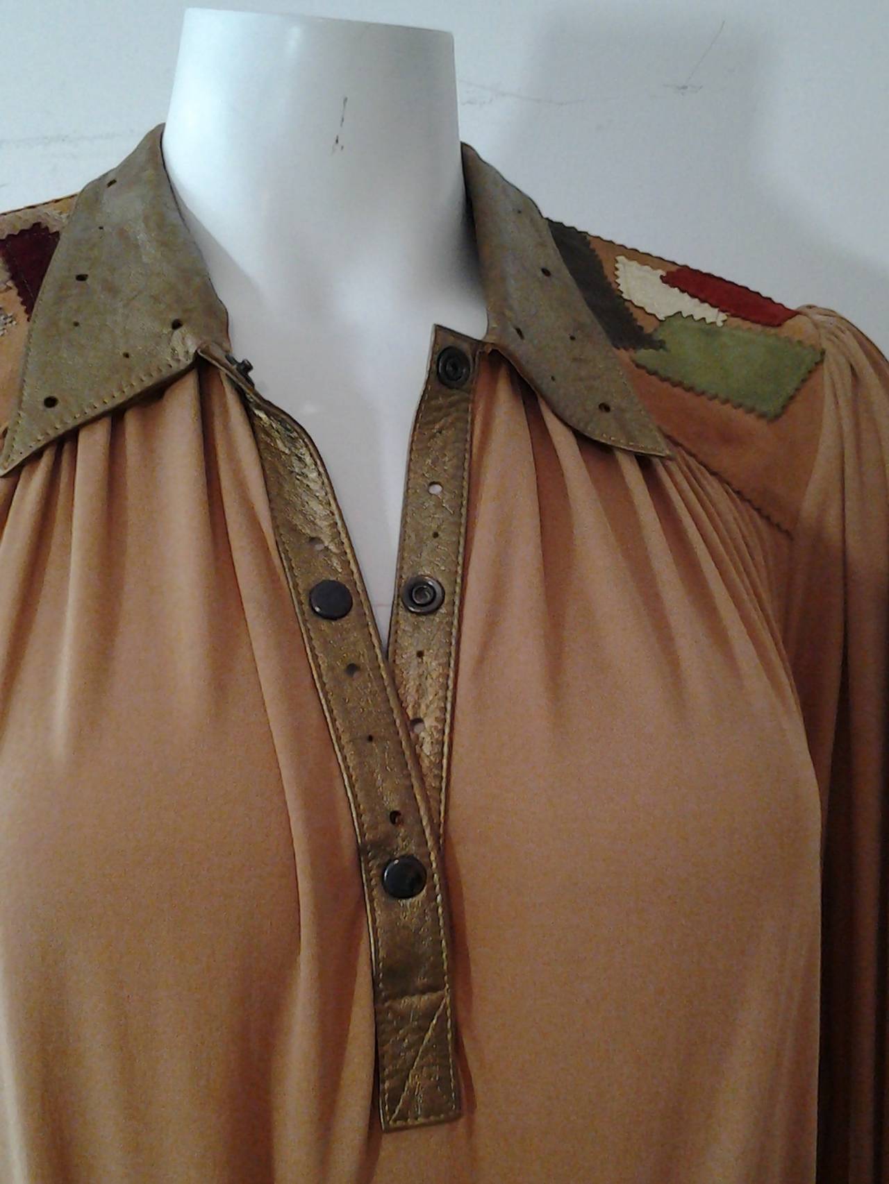 1970s Ann Buck Matte Jersey and Suede Patchwork Chemise w/ Wide Belt In Excellent Condition In Gresham, OR