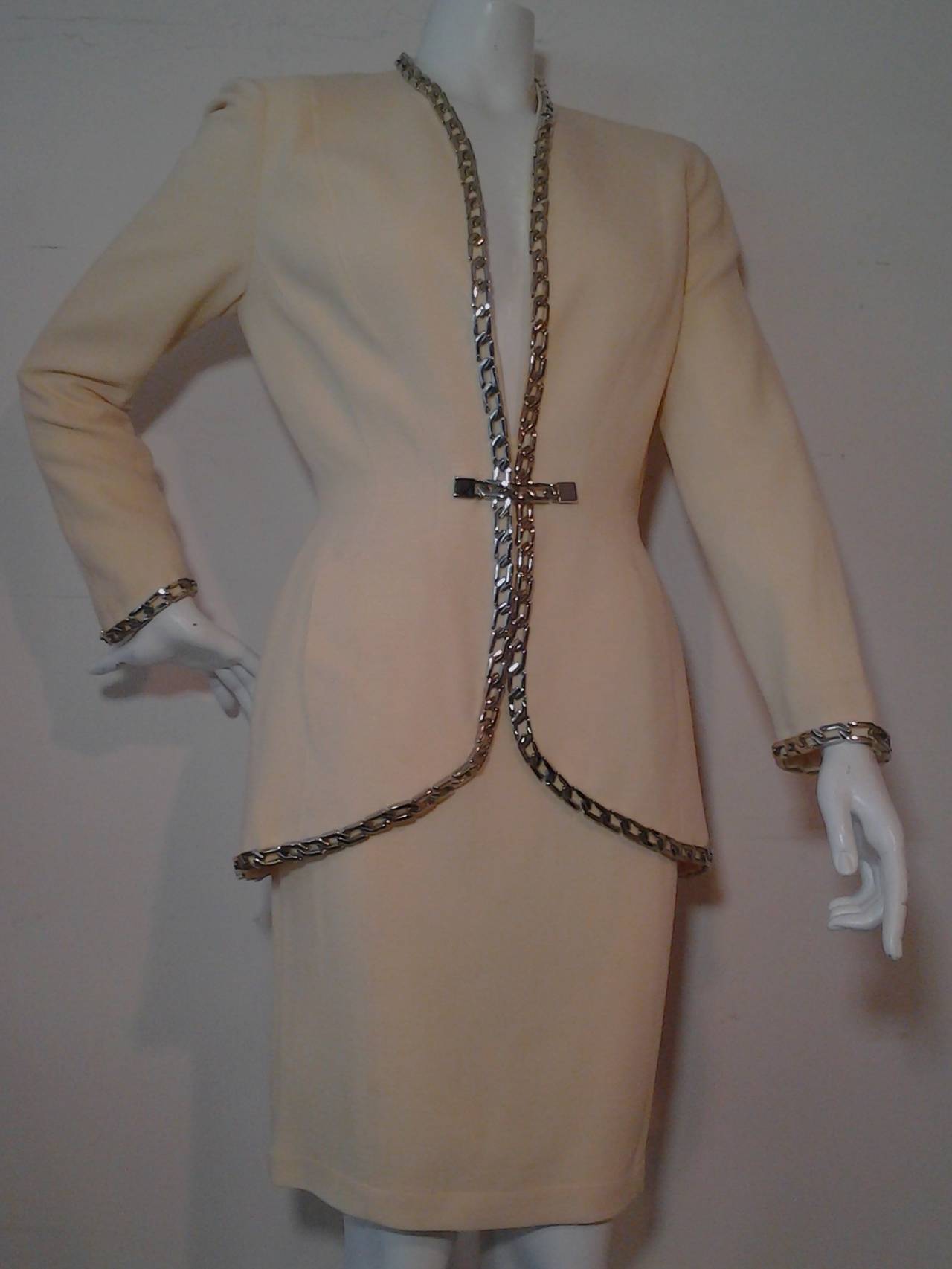 Women's 1980s Thierry Mugler Cream Wool Novelty Crepe Suit with Chain Link Trim