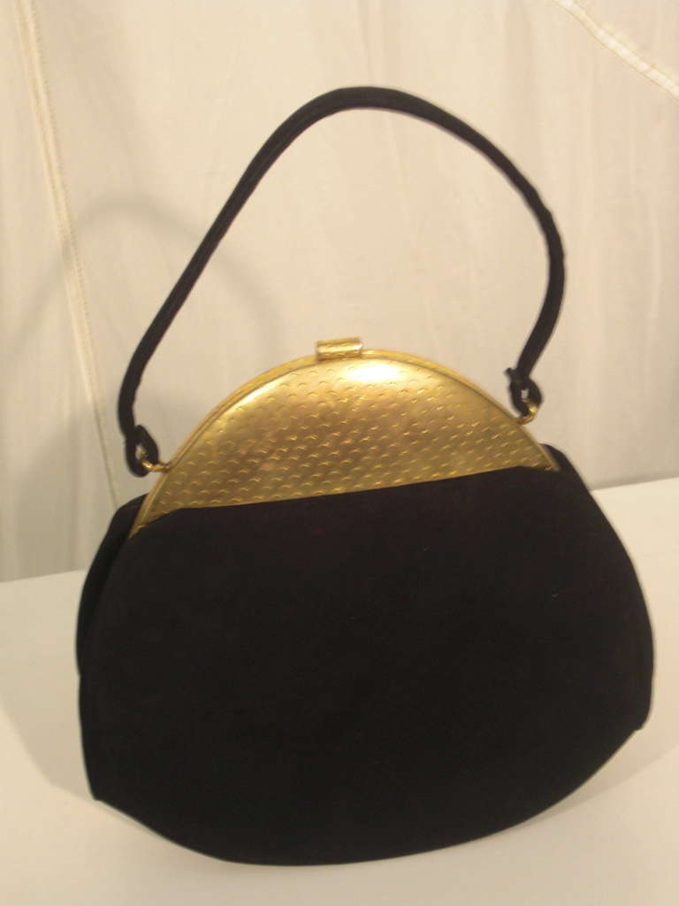 1940s Koret Black Kid Suede Handbag with Metal Domed Closure In Excellent Condition In Gresham, OR