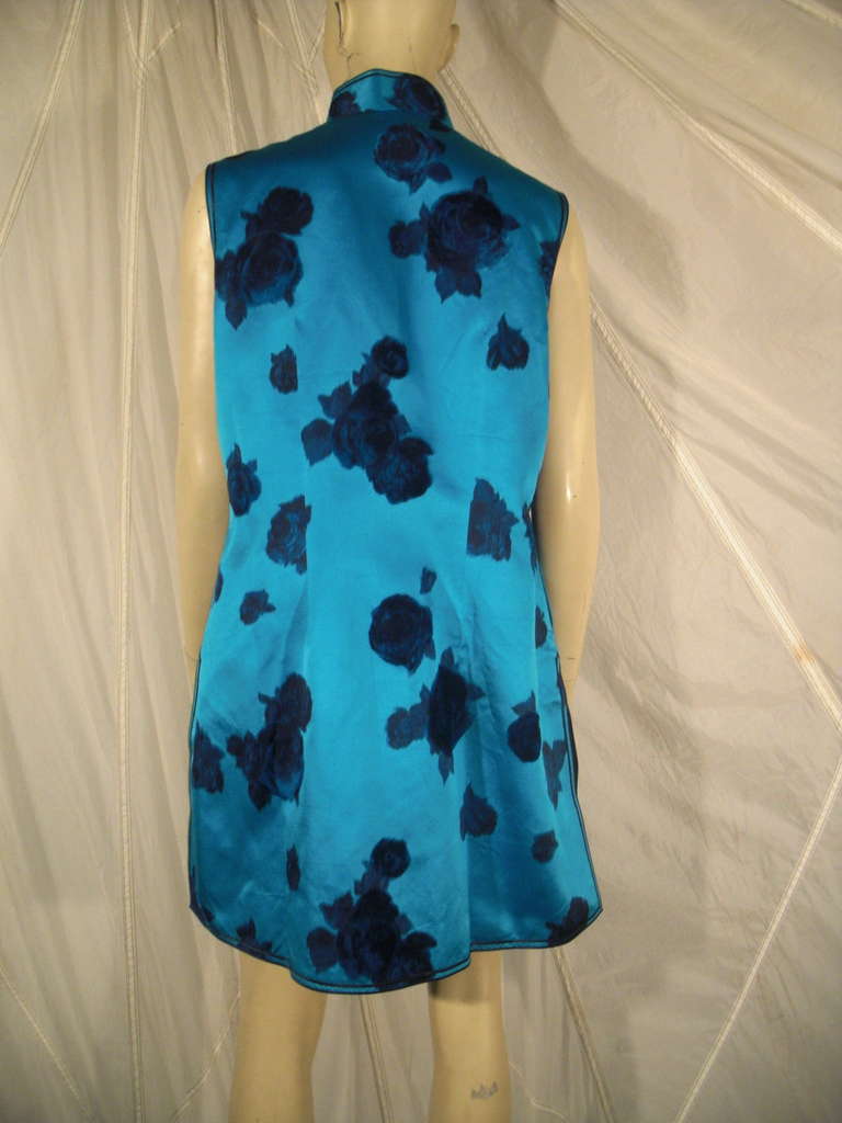 Blue 1950s Turquoise Floral Silk Satin Vest w/ Chinese Styling