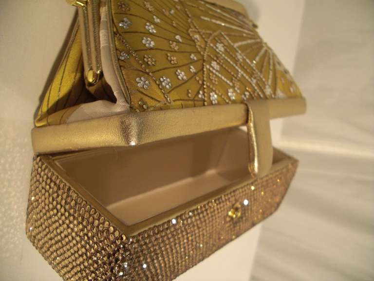 80s Judith Leiber Gold Box Bag with Oriental Fan Motif In Excellent Condition In Gresham, OR