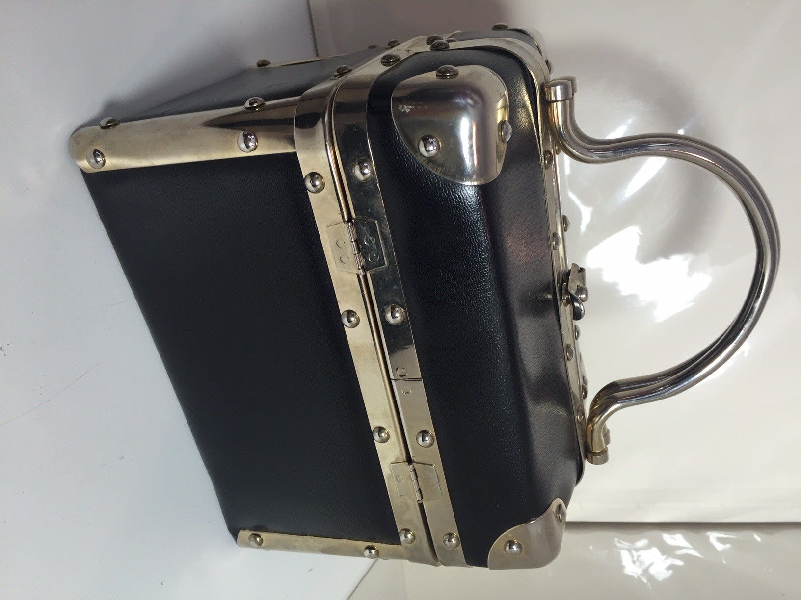 1960s Black Vinyl Suitcase-Style Box Bag with Chrome Hardware In Good Condition In Gresham, OR