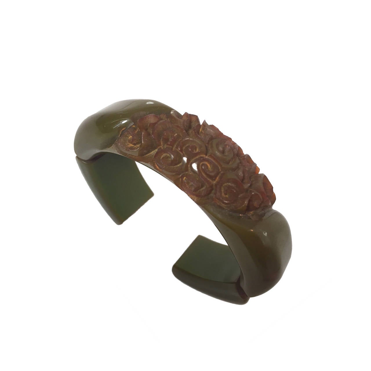 1940s Carved and Hinged Olive Green Bakelite Cuff For Sale