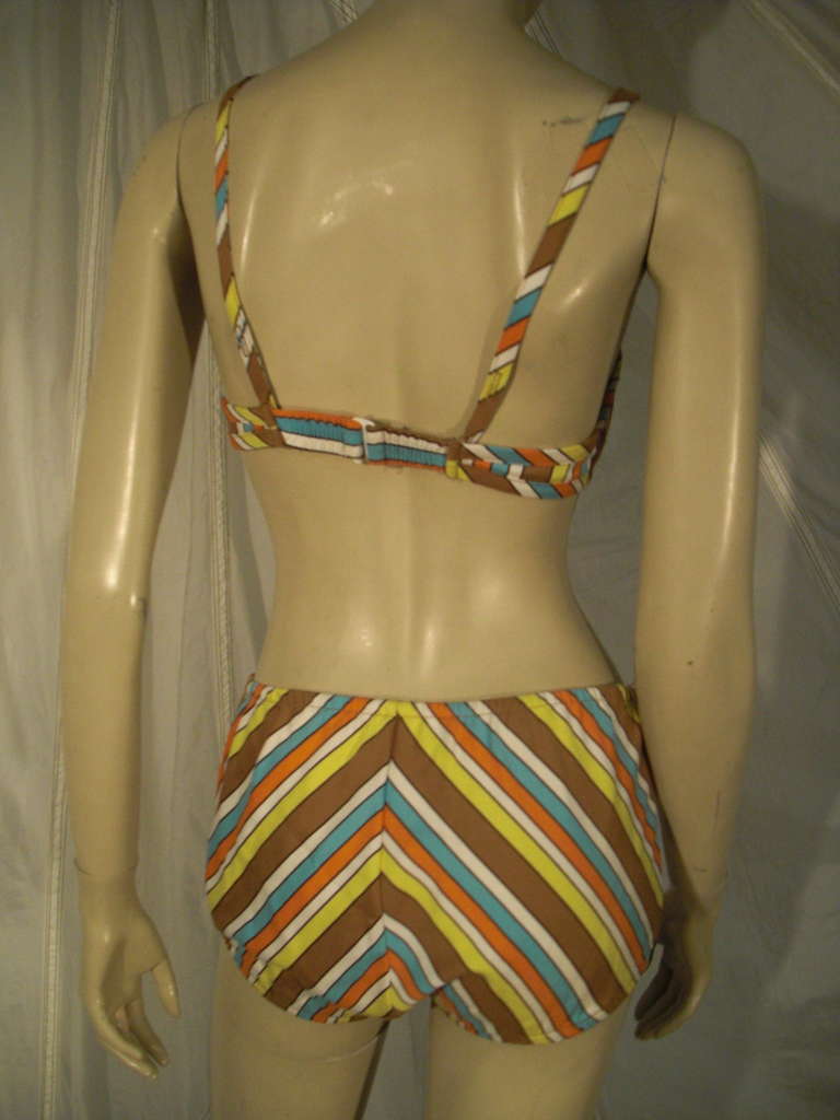 1960s Chevron Striped 2-Piece Cotton Bikini In Excellent Condition In Gresham, OR