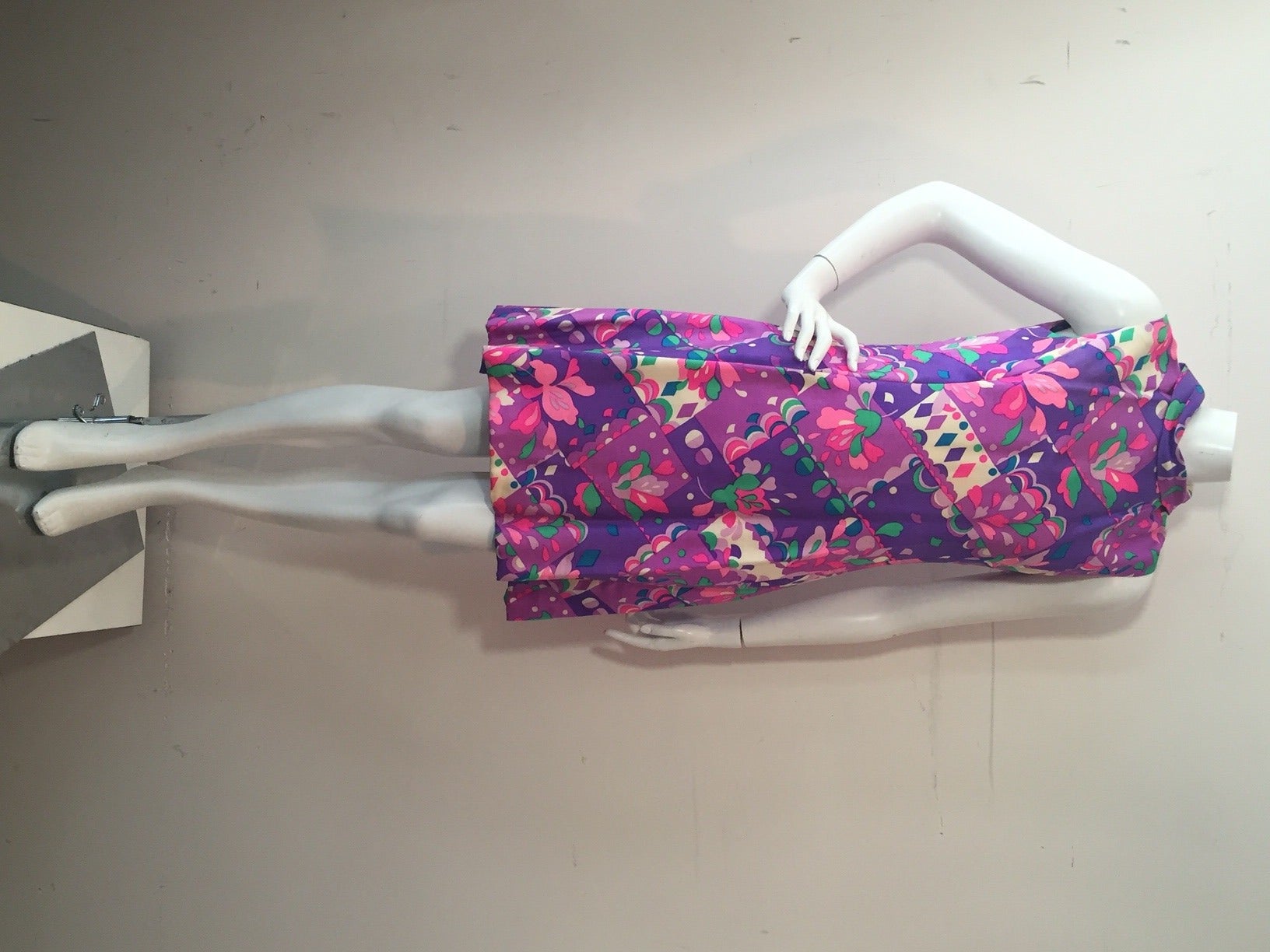 Purple 1960s Kiki Hart 2-Piece Silk Mod Print Mini Dress and Coat Ensemble