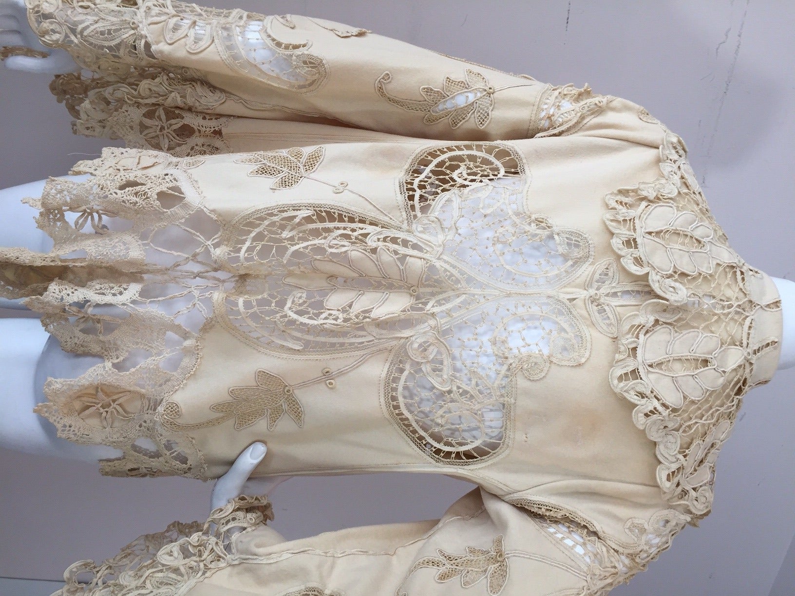 Victorian Lace and Felt Cut-Out Jacket in Cream In Excellent Condition In Gresham, OR