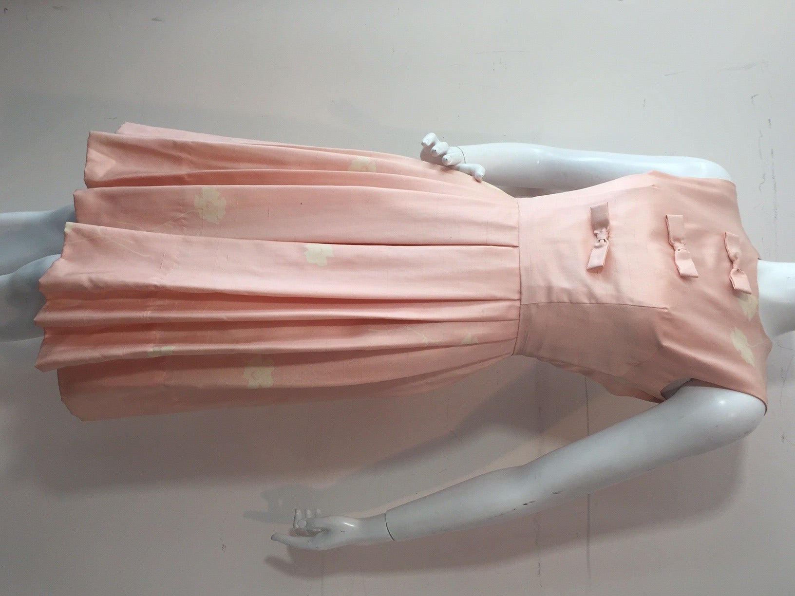 1950s Pink Silk Print Sleeveless Dress w/ Matching Fabric Stole 1