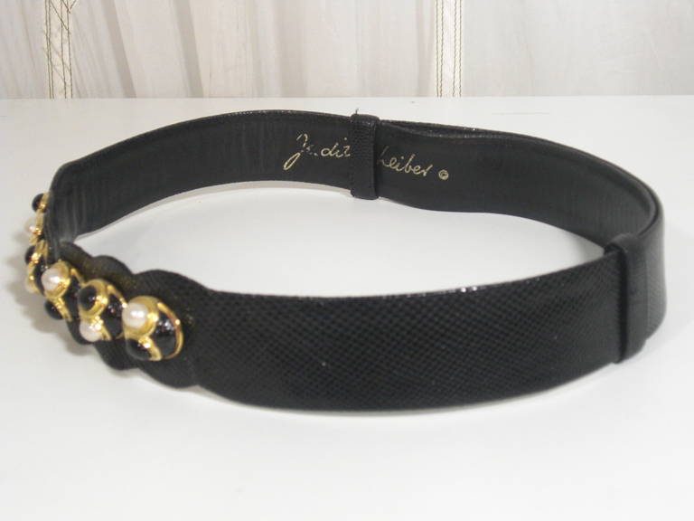 1980s Judith Leiber Black Leather Belt with Black and White Pearl Accents 2
