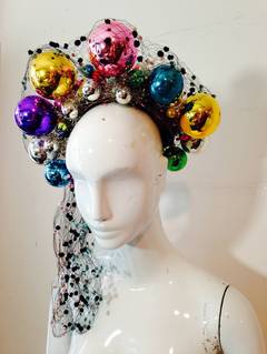 1940s Irina Roublon excentrique et fabuleux chapeau ornement de Noël