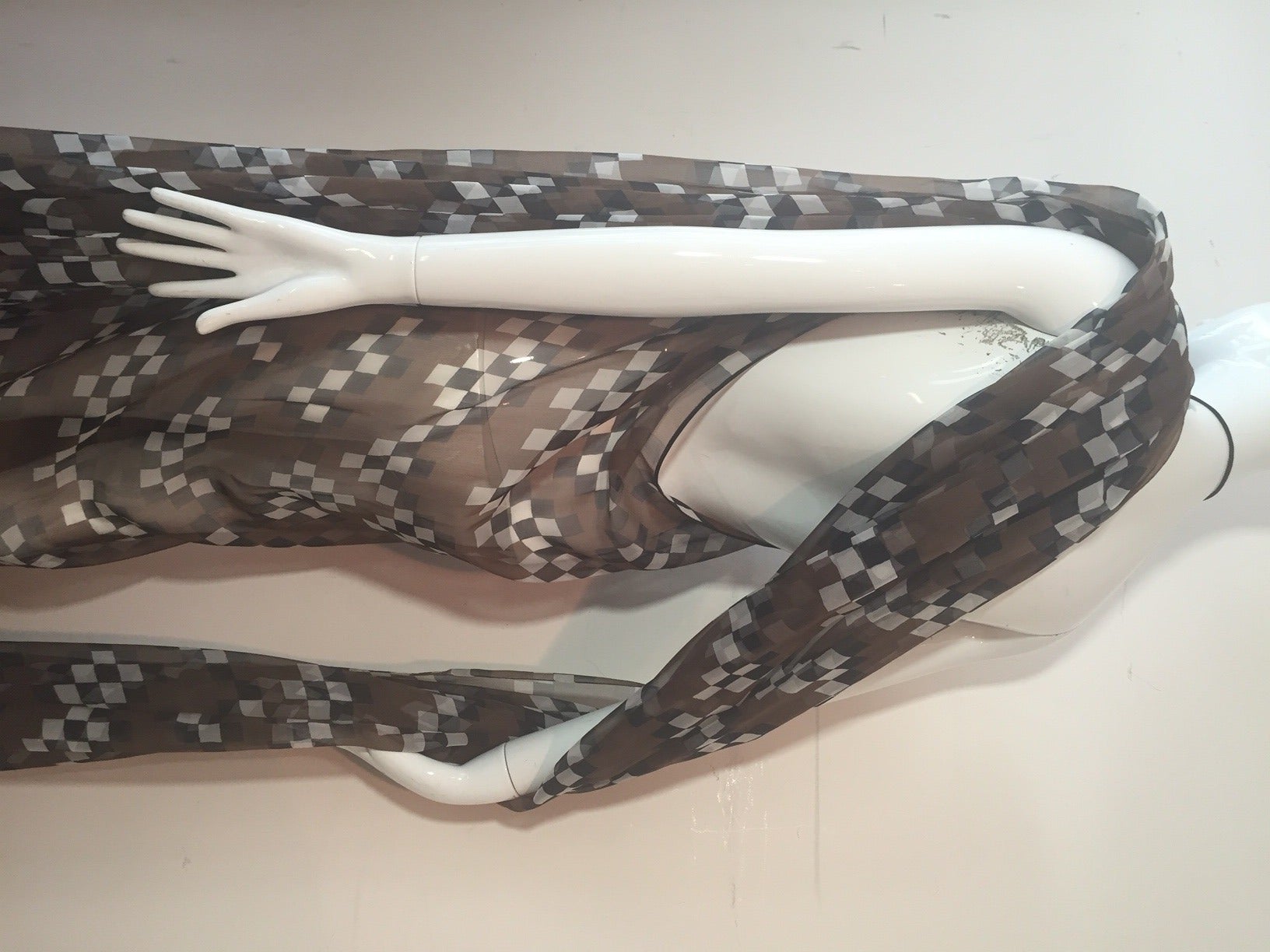 Women's 1970s James Galanos Custom Print Silk Chiffon Halter Gown w/ Low Back and Scarf