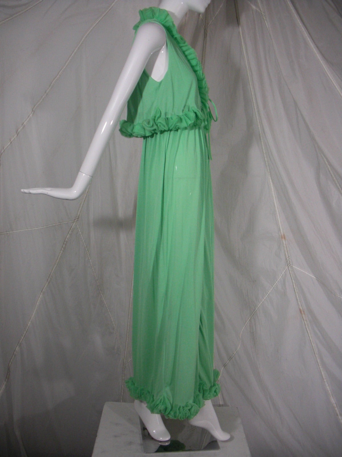 Women's 1960s Lime Green Sleeveless Jumpsuit