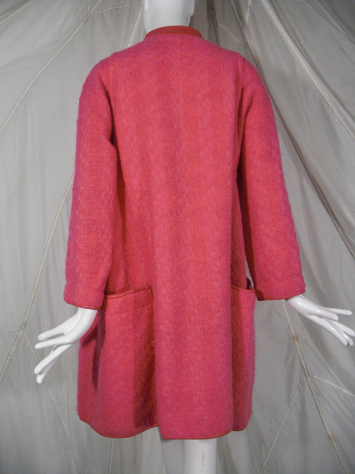 1960s Bonnie Cashin Lipstick Pink Wool Tweed Leather Trimmed Coat In Excellent Condition In Gresham, OR