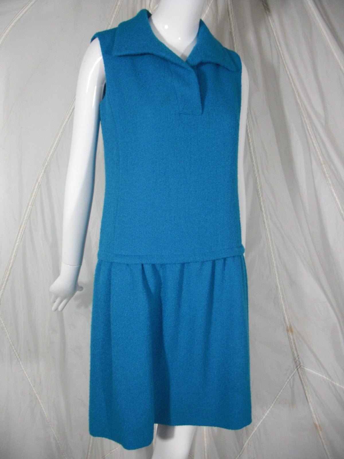 1960s B. H. Wragge Turquoise Summer Wool Drop-Waist Day Dress In Excellent Condition In Gresham, OR