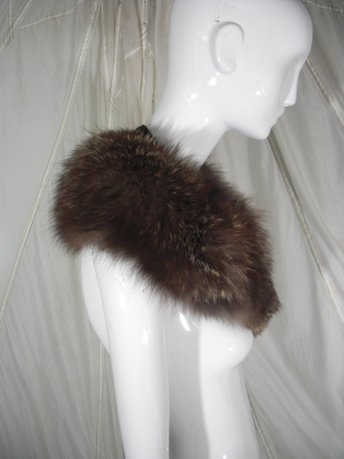 Women's or Men's 1940s Sculpted Fox Fur Collar