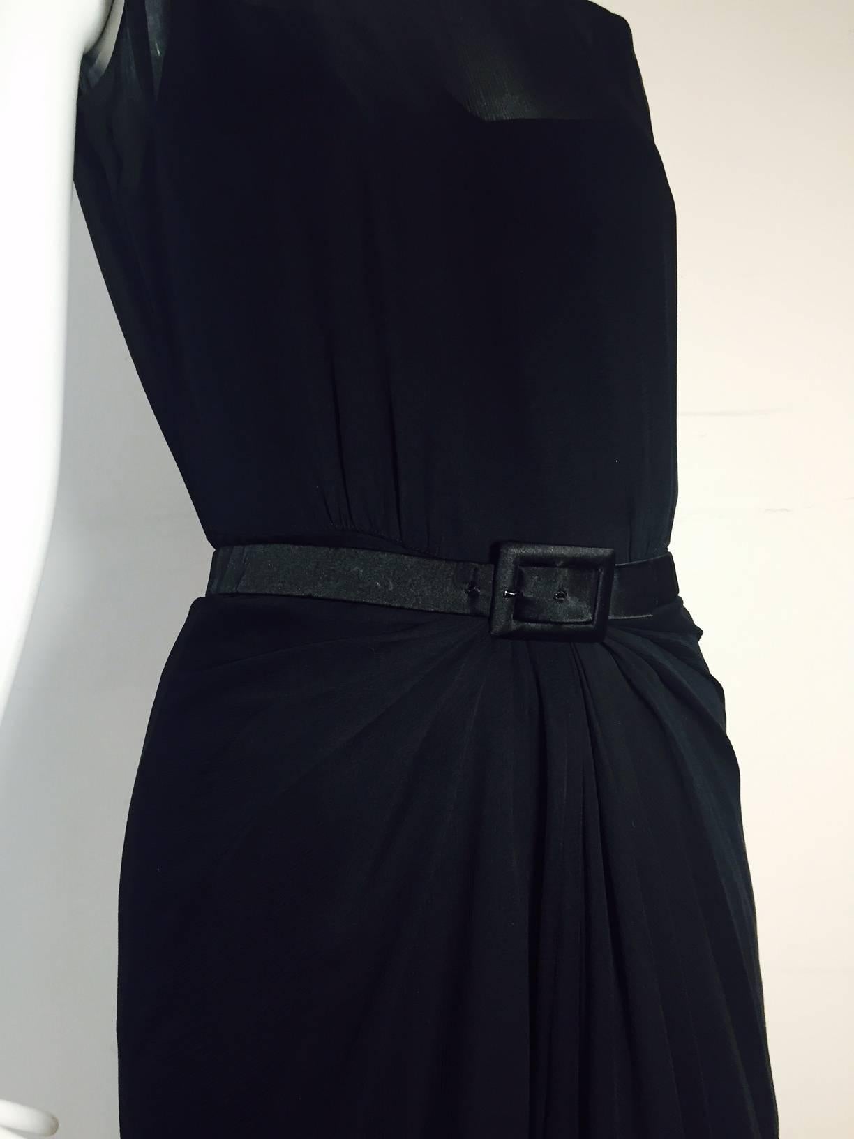 A lovely, simple and elegant 1950s James Galanos 