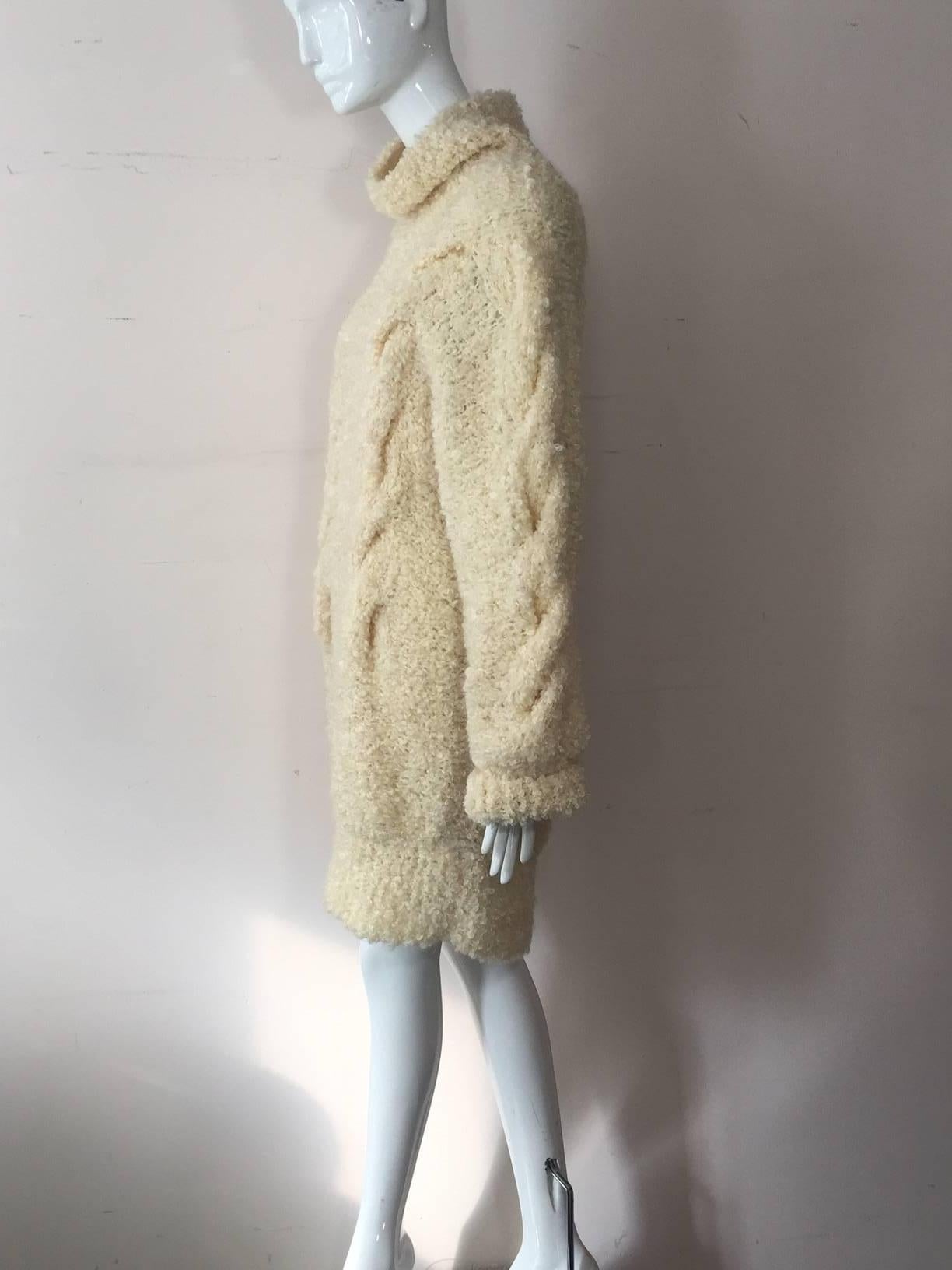 1990s Audrey Daniels Boucle Cable Knit Sweater Dress in Ivory Wool In Excellent Condition In Gresham, OR