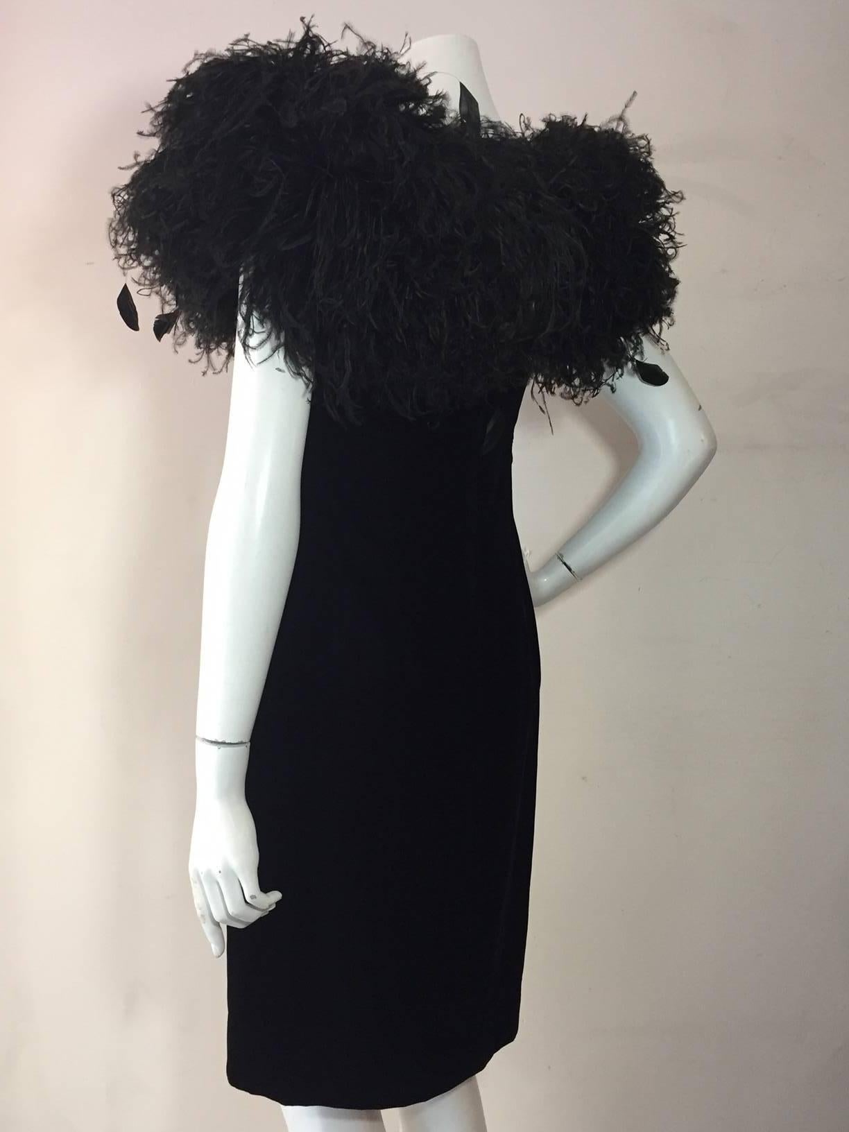 1980s Victor Costa Strapless Black Velvet Cocktail Dress w/ Extravagant Feathers In Excellent Condition In Gresham, OR