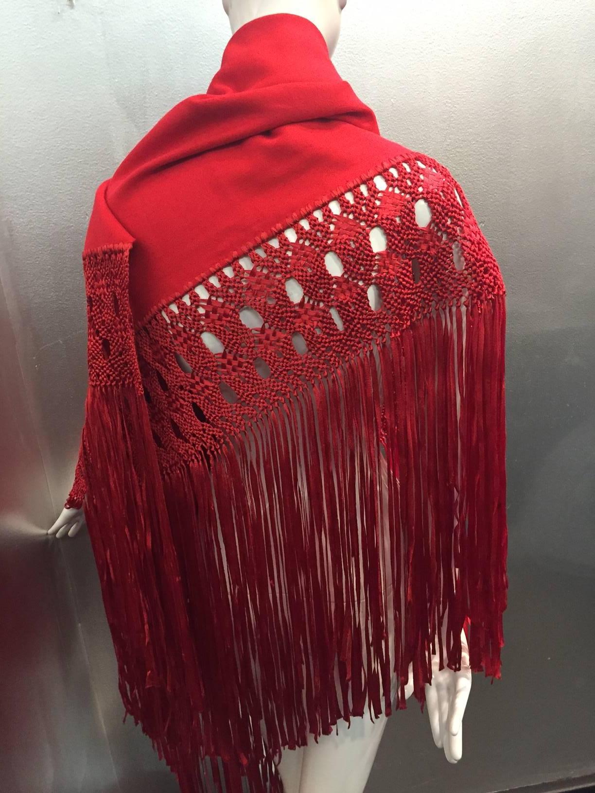 1970s Stunning Wool and Ribbon Cardinal Red Macrame Fringed Shawl In Excellent Condition In Gresham, OR