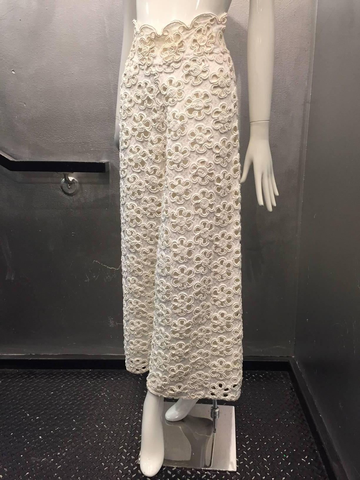 De las mujeres Años 60 James Galanos Mod Crema Bordado Encaje Ojal Pantalón 3 Piezas